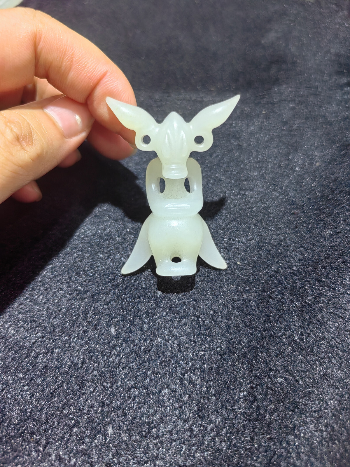China Nature 和田 jade Old handwork white jade beast bixie luck carve 18th