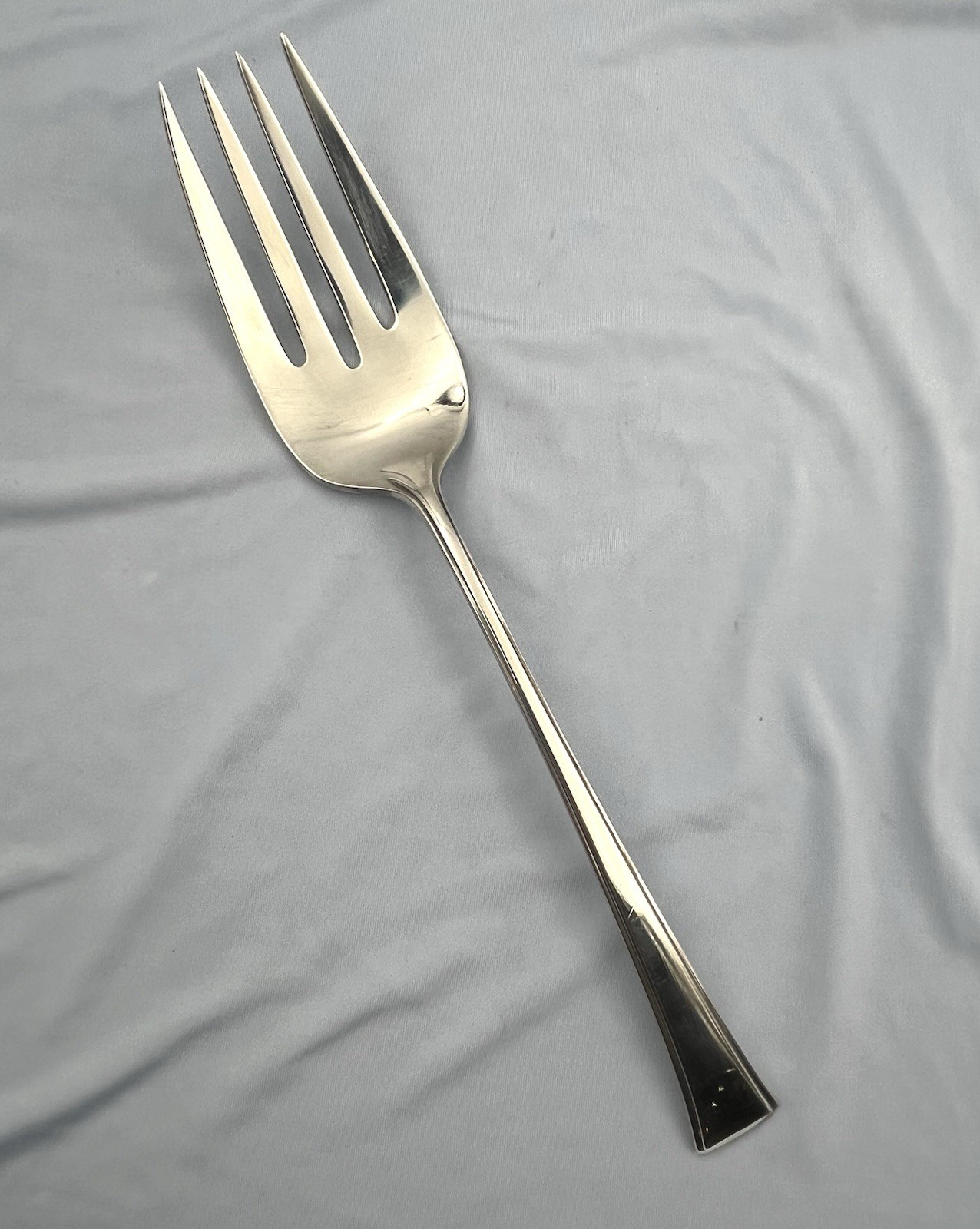 INTERNATIONAL FINE ARTS STERLING SILVER SERVING FORK – TRANQUILLITY EACH 9 1/8″