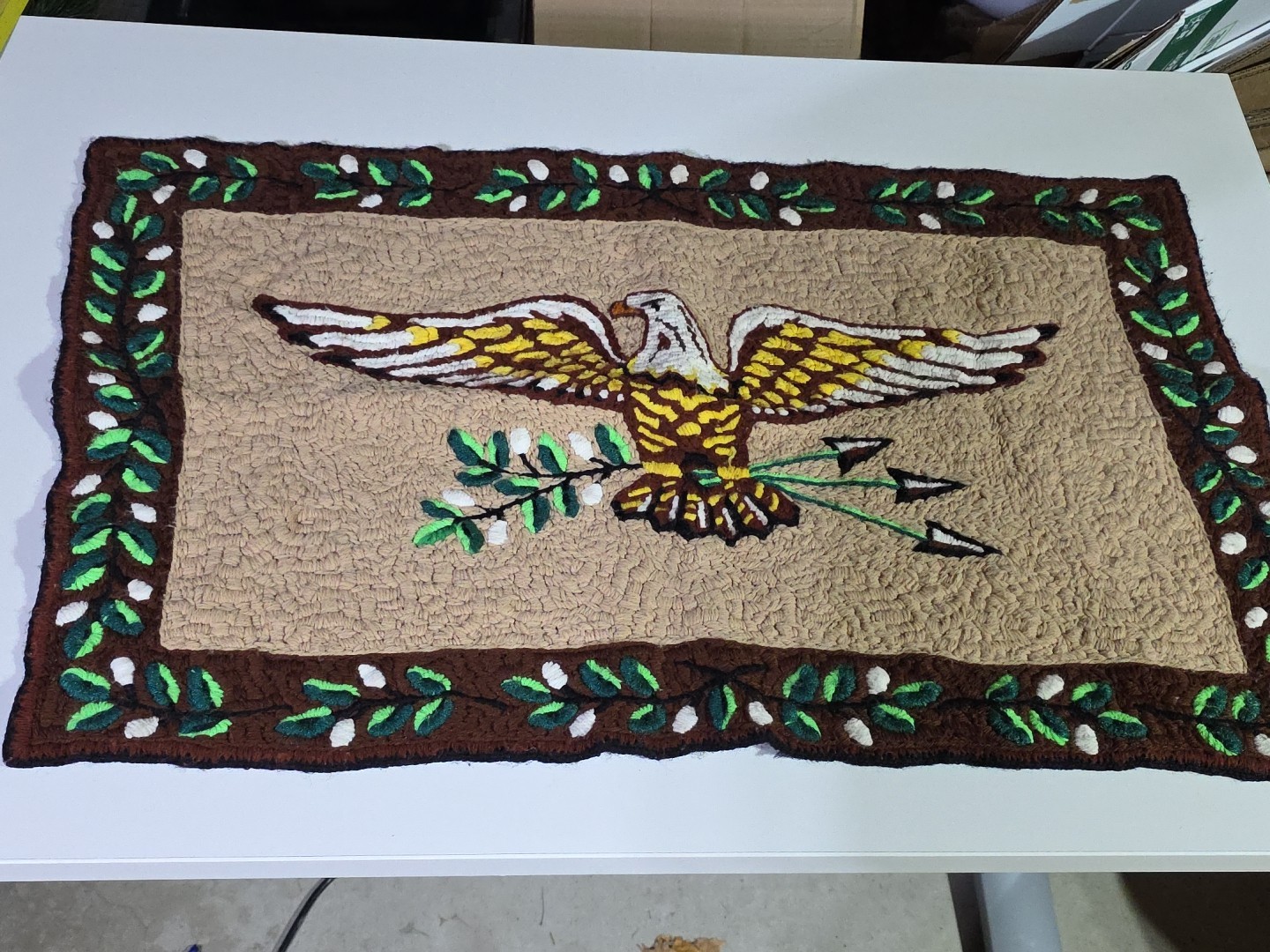 Vintage Handmade Hook Rug Eagle Design 34.5″ X 21″