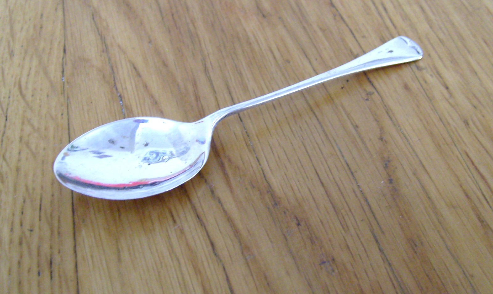 Antique Solid Silver Coffee / Tea Spoon 1922, Birmingham , A J Bailey