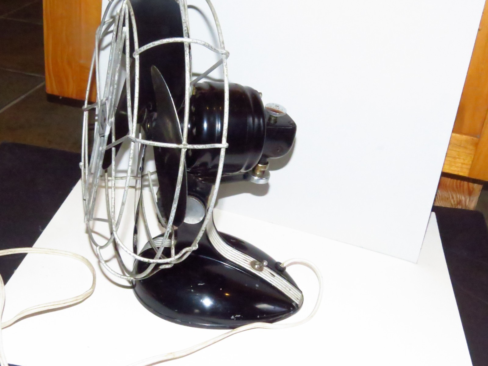 Robbins & Myers electric fan. List# 5404 10″