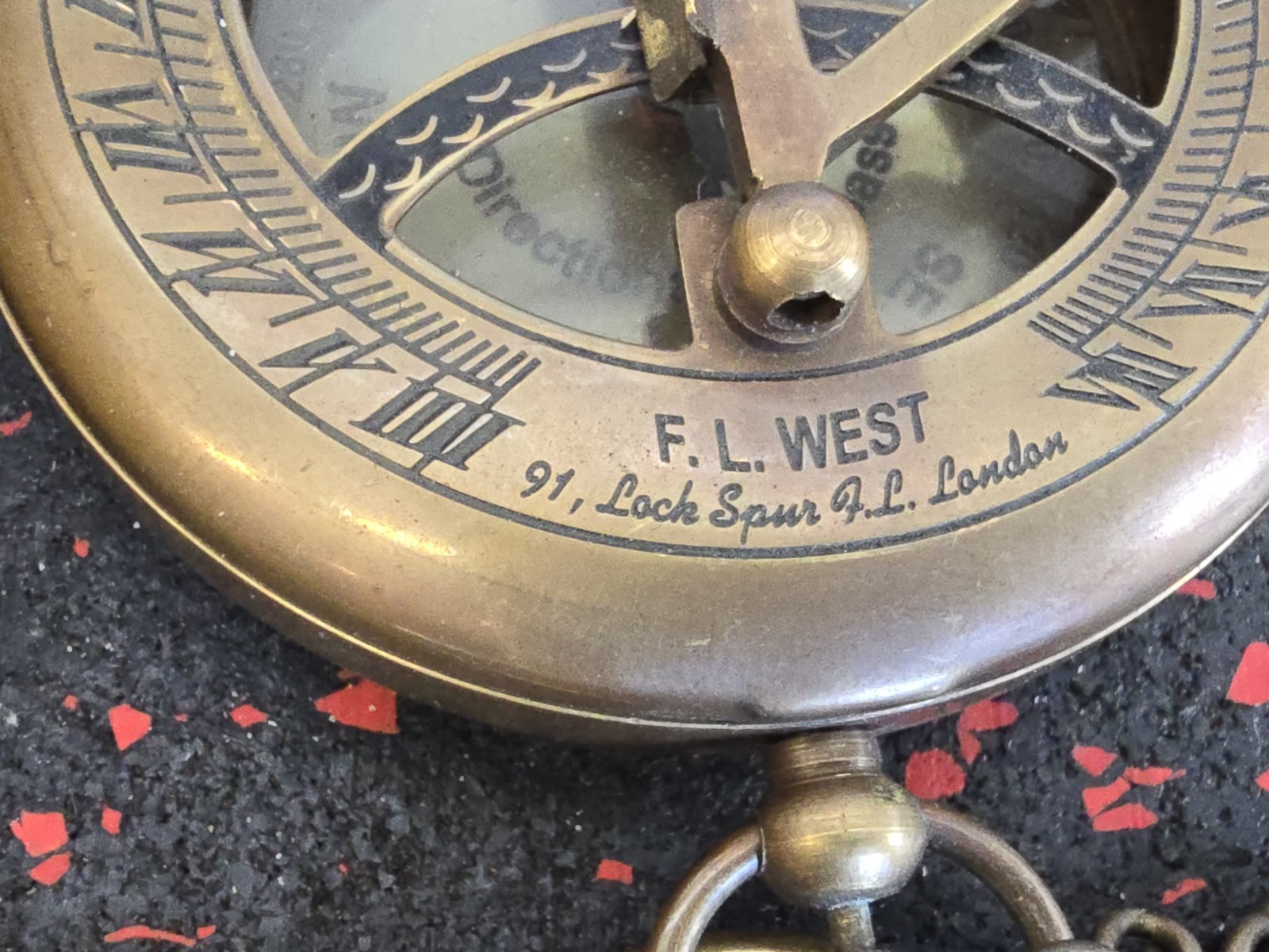 Antique Brass Pocket Compass Sundial Vintage Nautical Gift With Leather Case