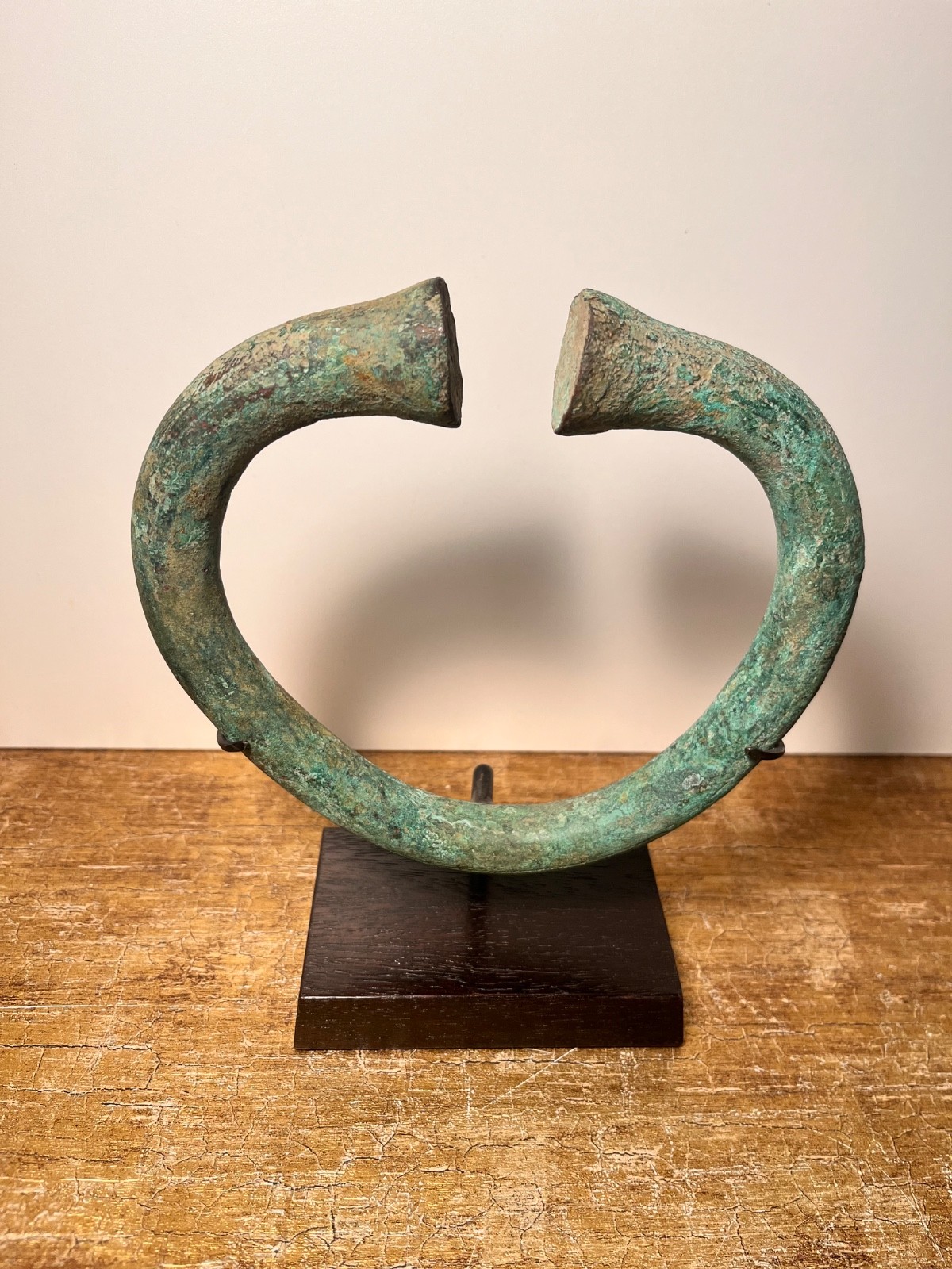 Ant. BELGIAN CONGO West Africa Manilla Bronze Money Belgium Token Patina w/stand