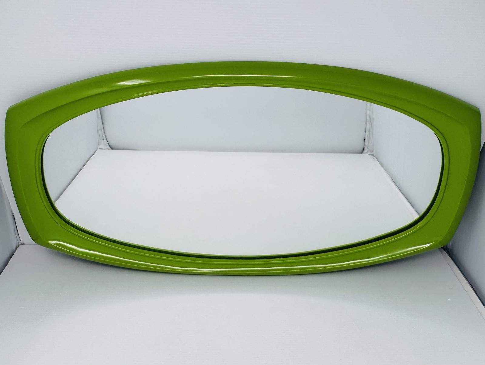 Vtg Syroco Mid Century Modern Groovy Avocado Green Oval Wall Mirror Space Age