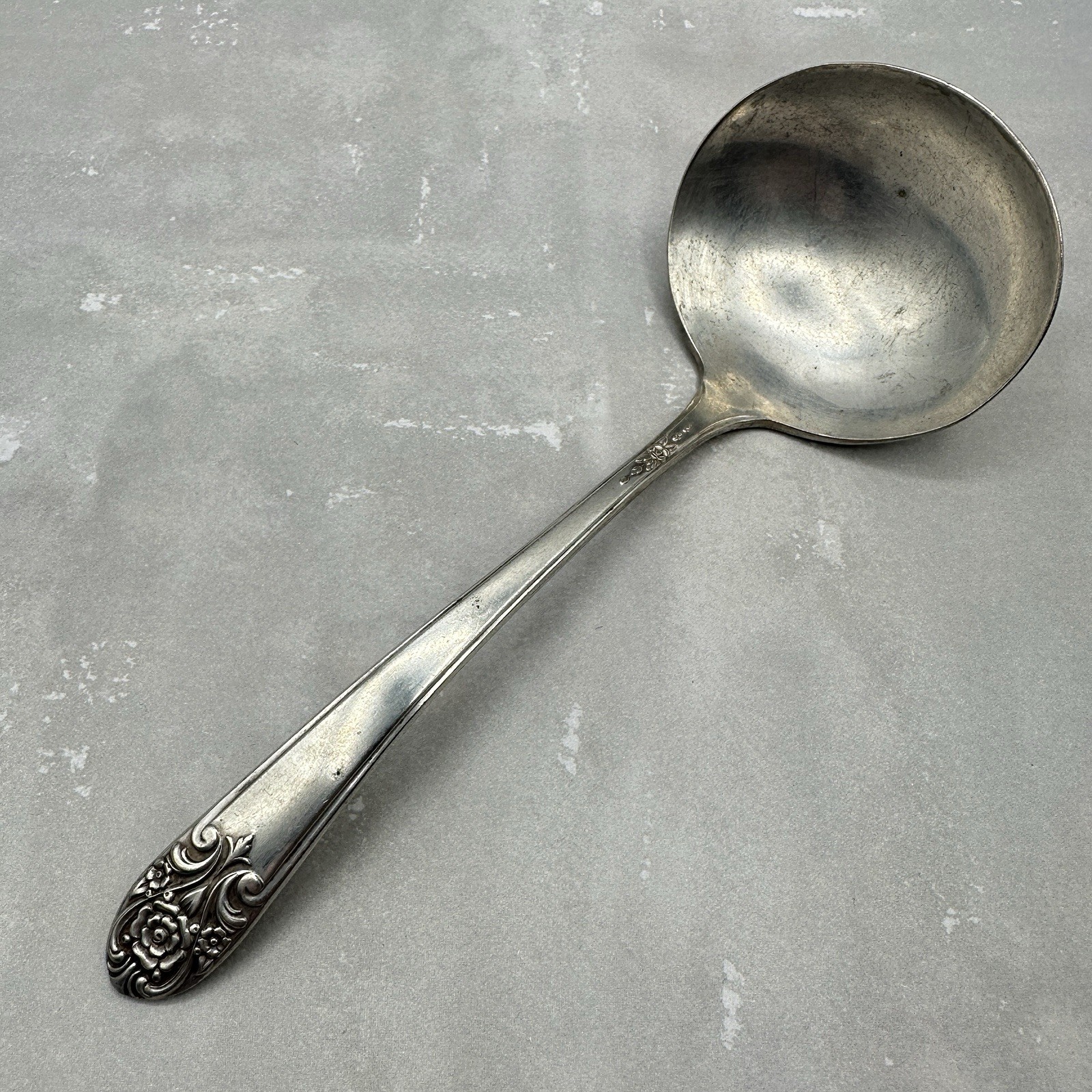International Silver Melody Gravy Ladle 6.25″ Silverplate 1954 Floral Vintage