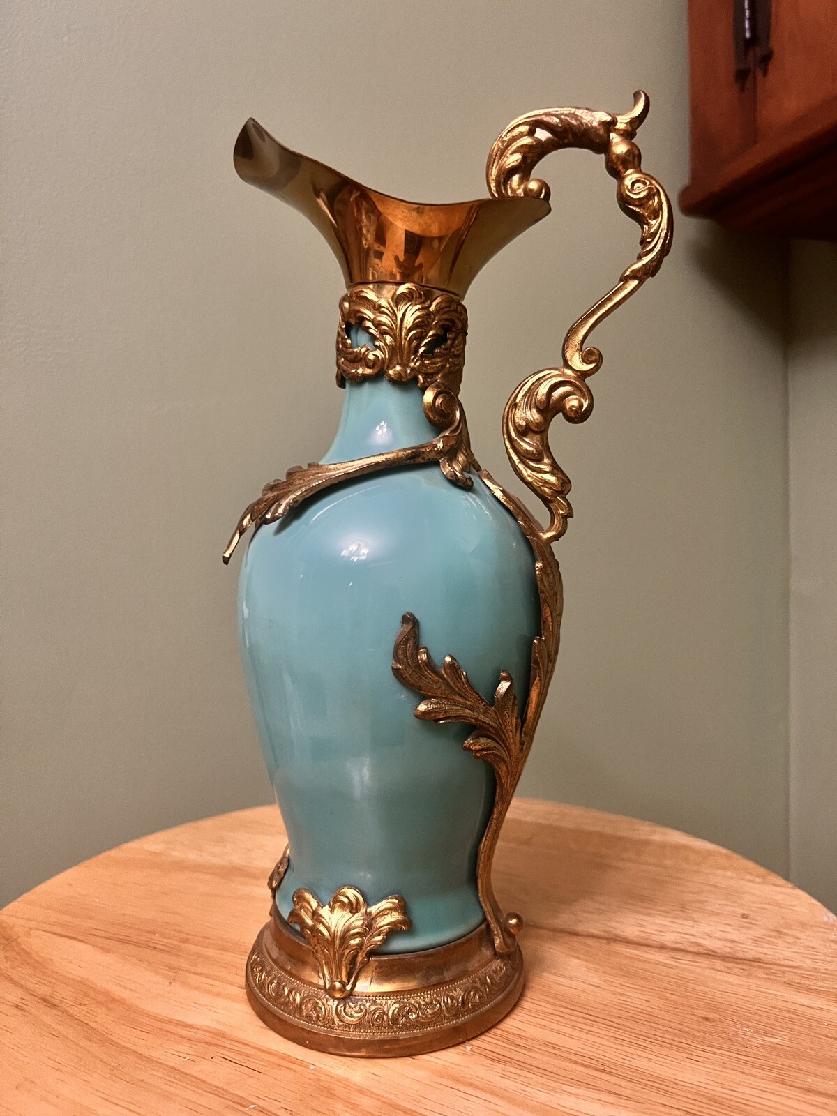 Antique distillerie buton bologna -italia case in 1820 Blue Vase Pitchers