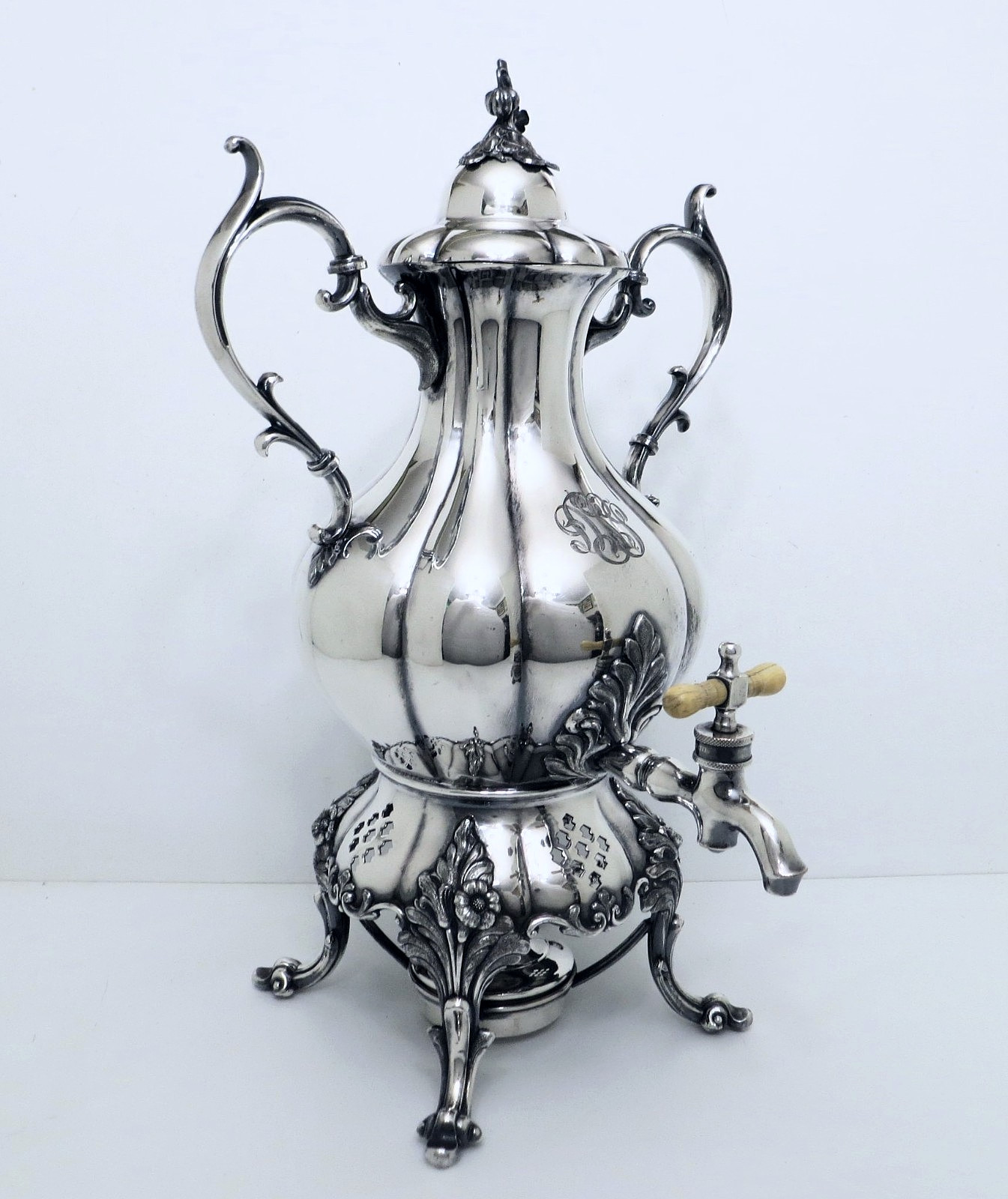1880 REED & BARTON WINTHROP LATE VICTORIAN AESTHETIC COFFEE URN SAMOVAR 85 FLOZ.