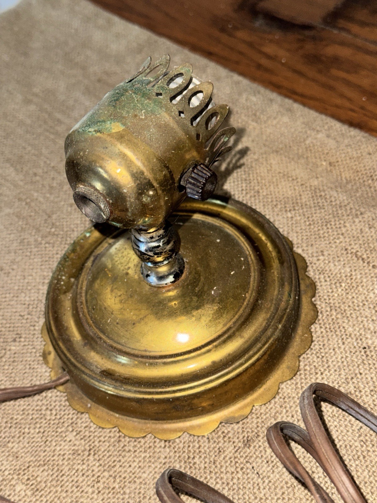 VTG Brass PLUG IN WALL LIGHT SCONCE- WORKING