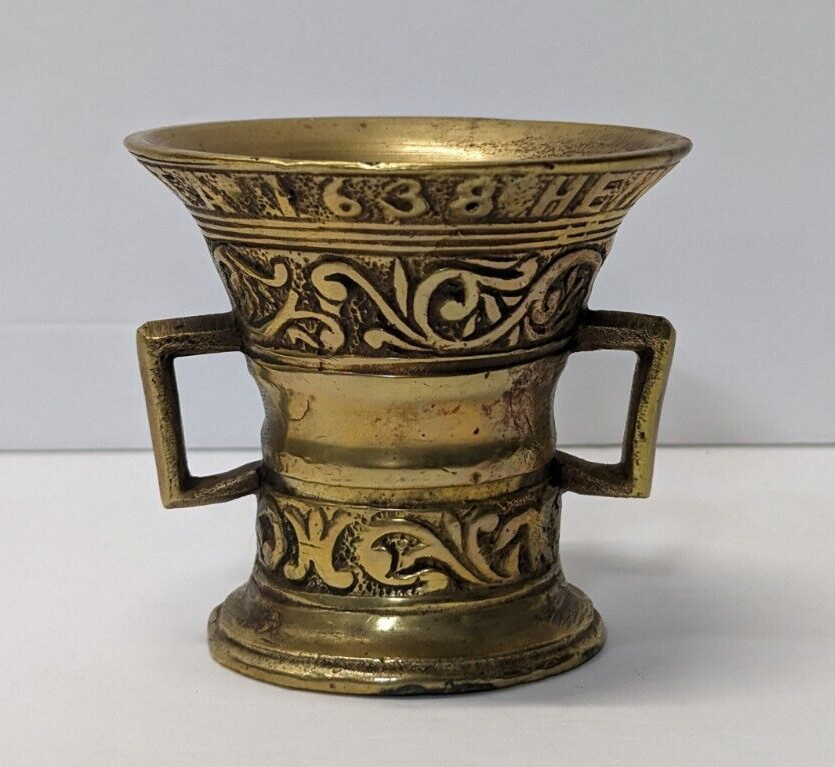 Antique 1638 Mortar With No Pestle – Assume Bronze 3″ Tall 1 lb 5 oz 602 grams