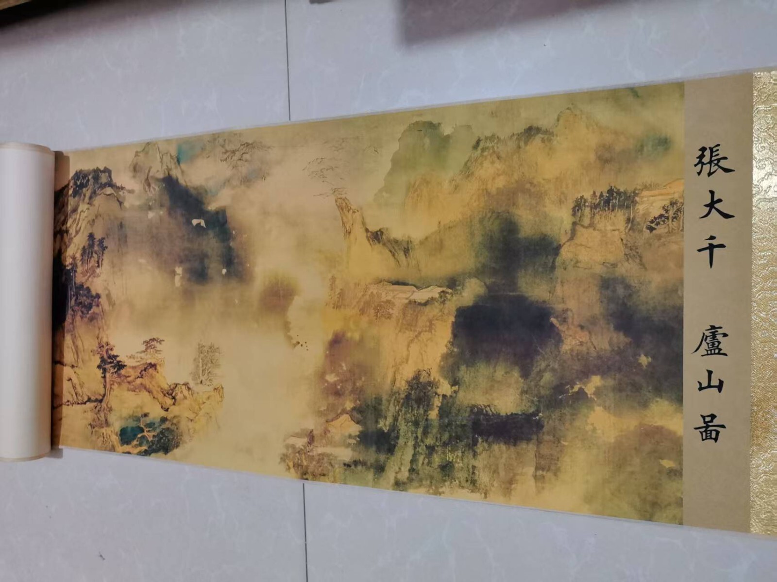China Old long Scroll Ink watercolor painting, Zhang Daqian’s painting of Mount