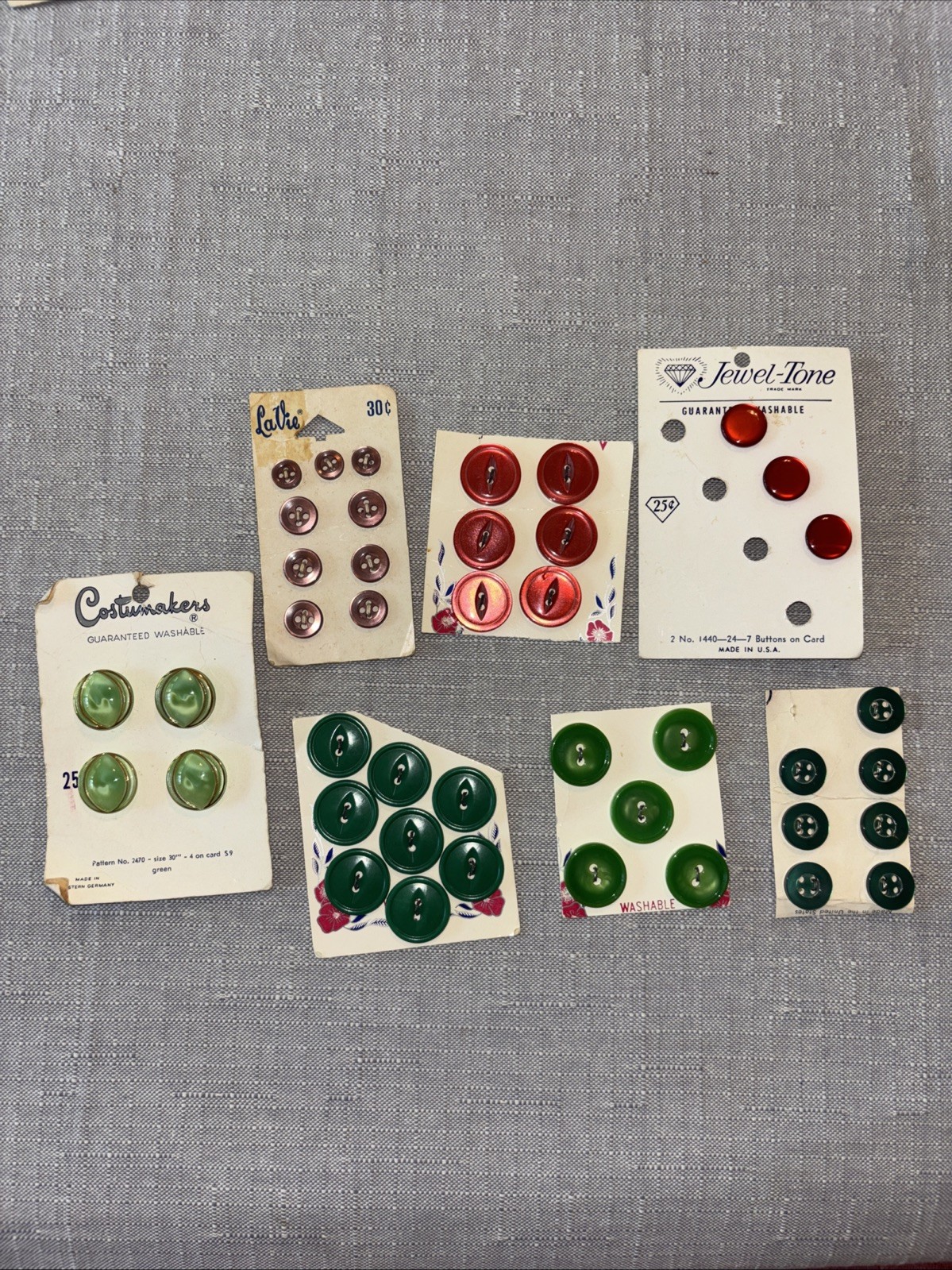 LOT 7 Vintage Sewing Buttons Green Cats Eye Gold Red Flat Jewel Tone La Vie USA