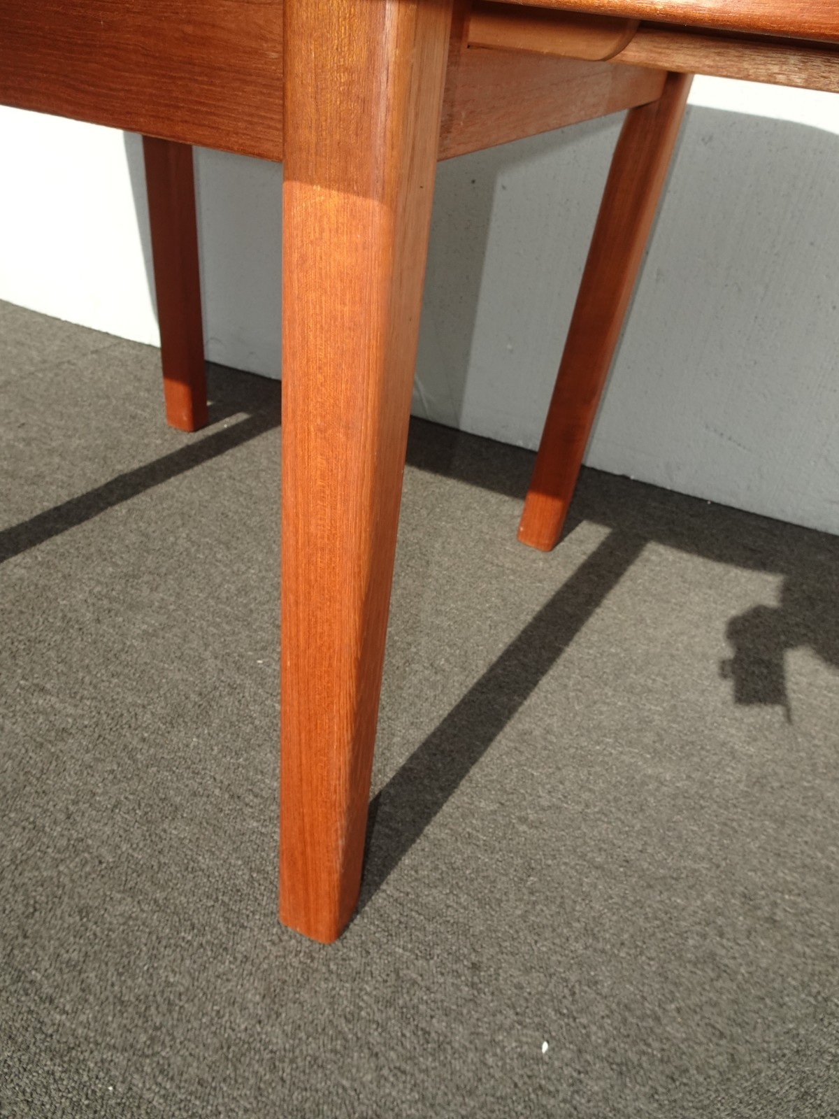 Mid Century Scandinavian Extendable Dining Table by Diethelm Scanstyle D-Scan