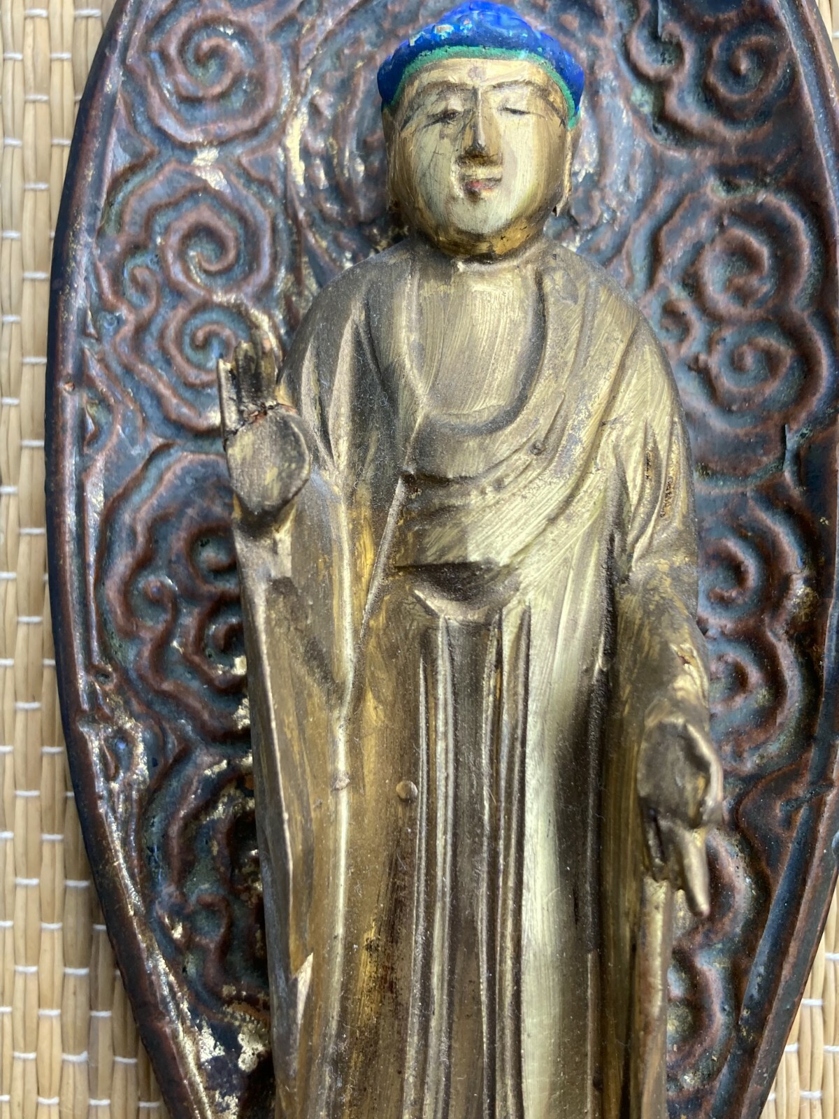 Gilt 10-1/2″ 27cm Old Buddah lotus leaf Sculpture From Japan