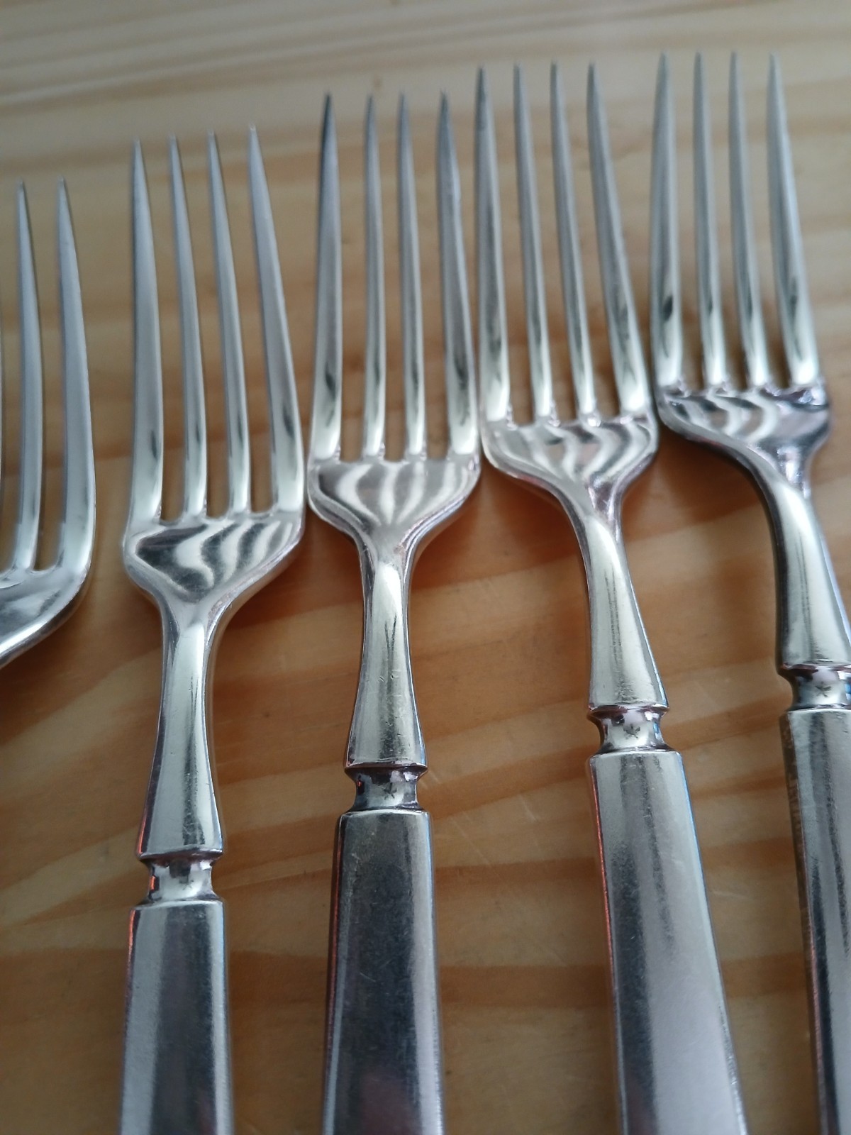 Rogers Bros 12 Knives DWT 16