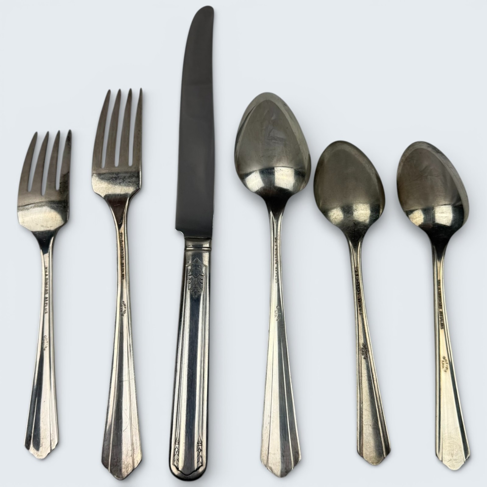 Oneida Malibu Flatware 8-Sets – 1941 Wm A Rogers A1 Plus 7 Original Boxes