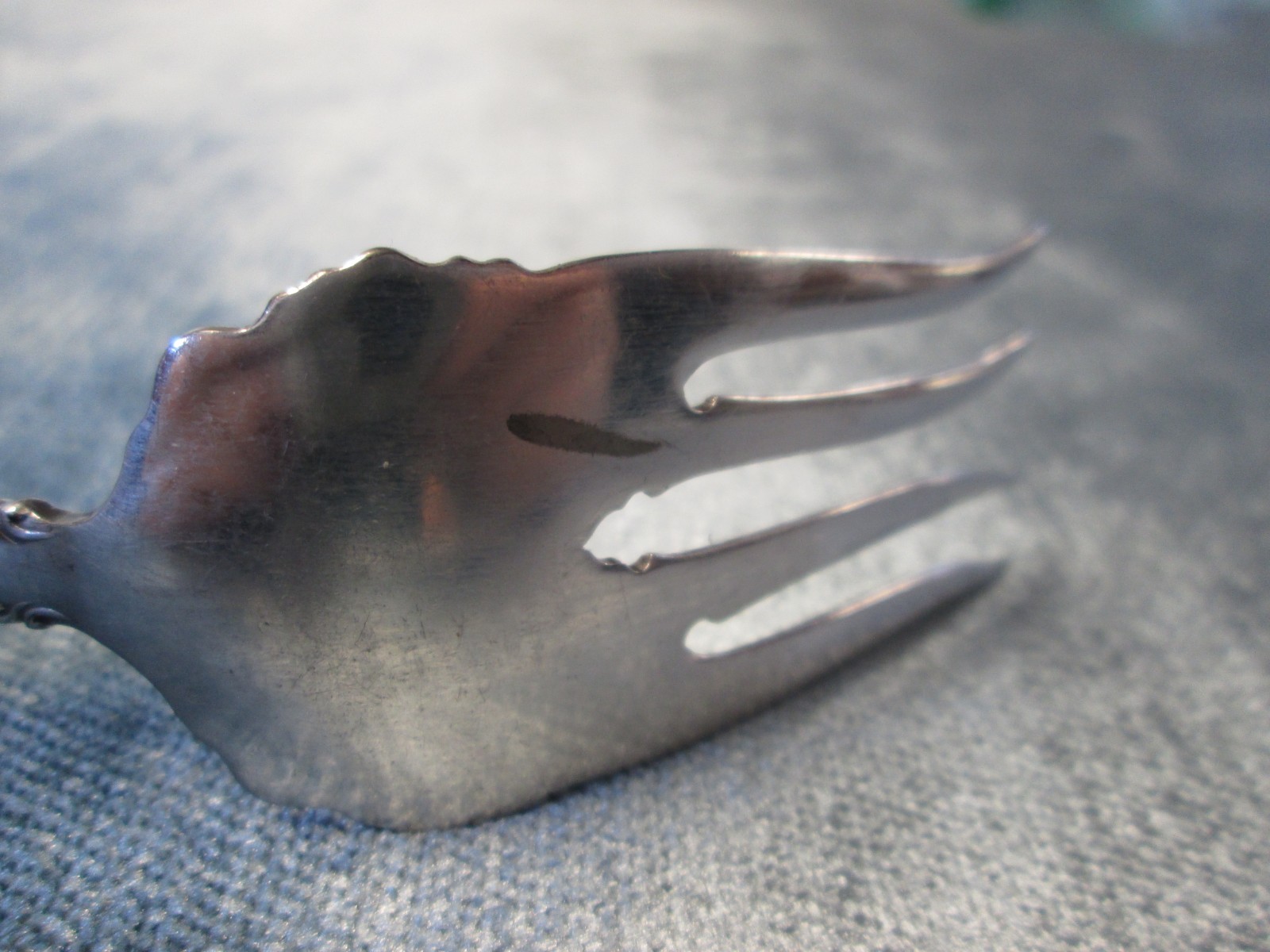 NEW CENTURY Small Serving Fork Rogers ART NOUVEAU Silverplate 1898 No Monogram