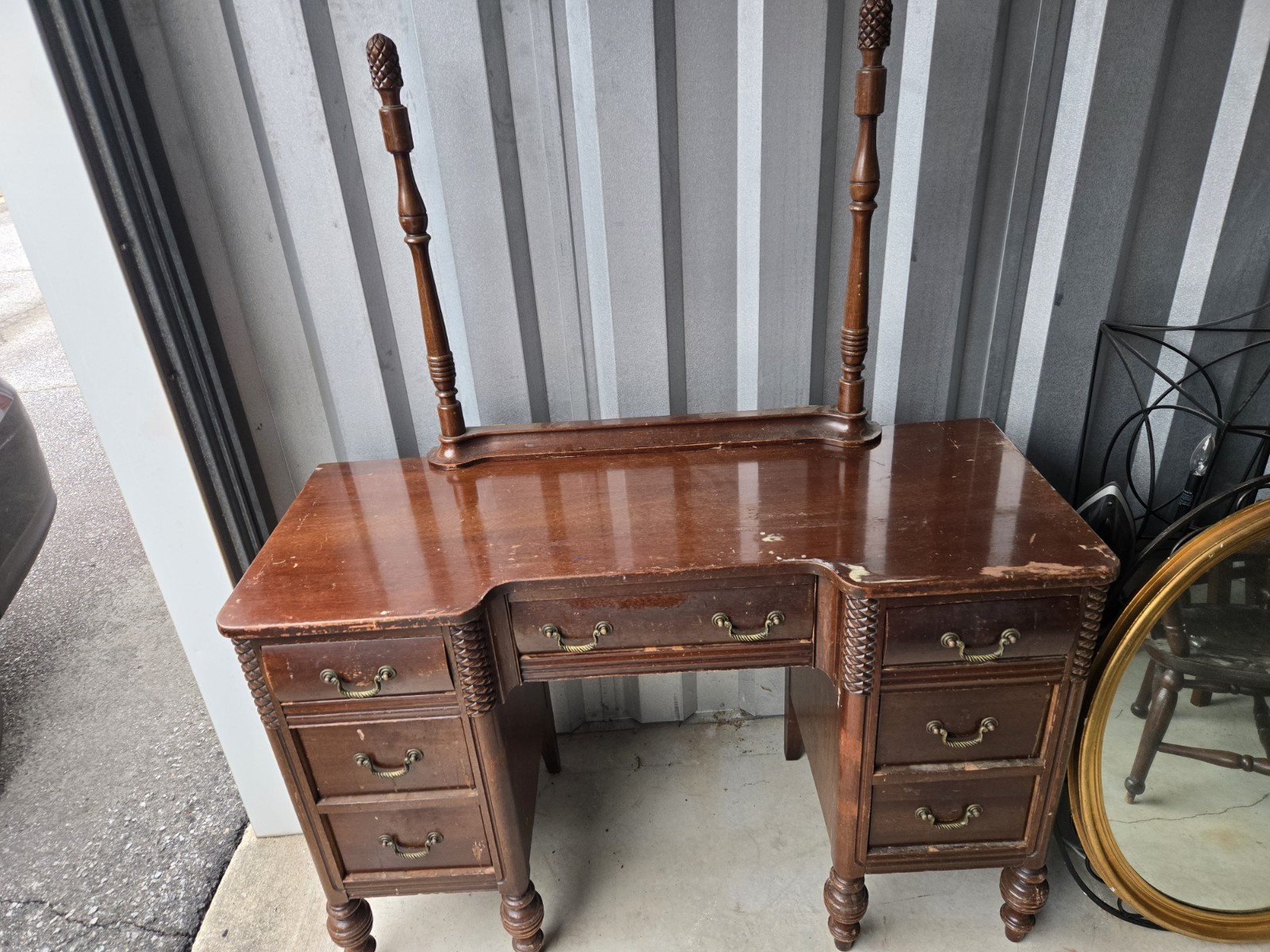 Vintage Mahogany Vanity/dresser Made By Finch Fine Furniture Company