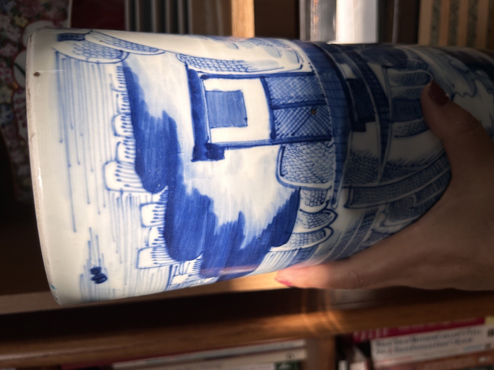 Rare Qing dynasty Shunzhi period Blue and White Mountain Landscape Vase