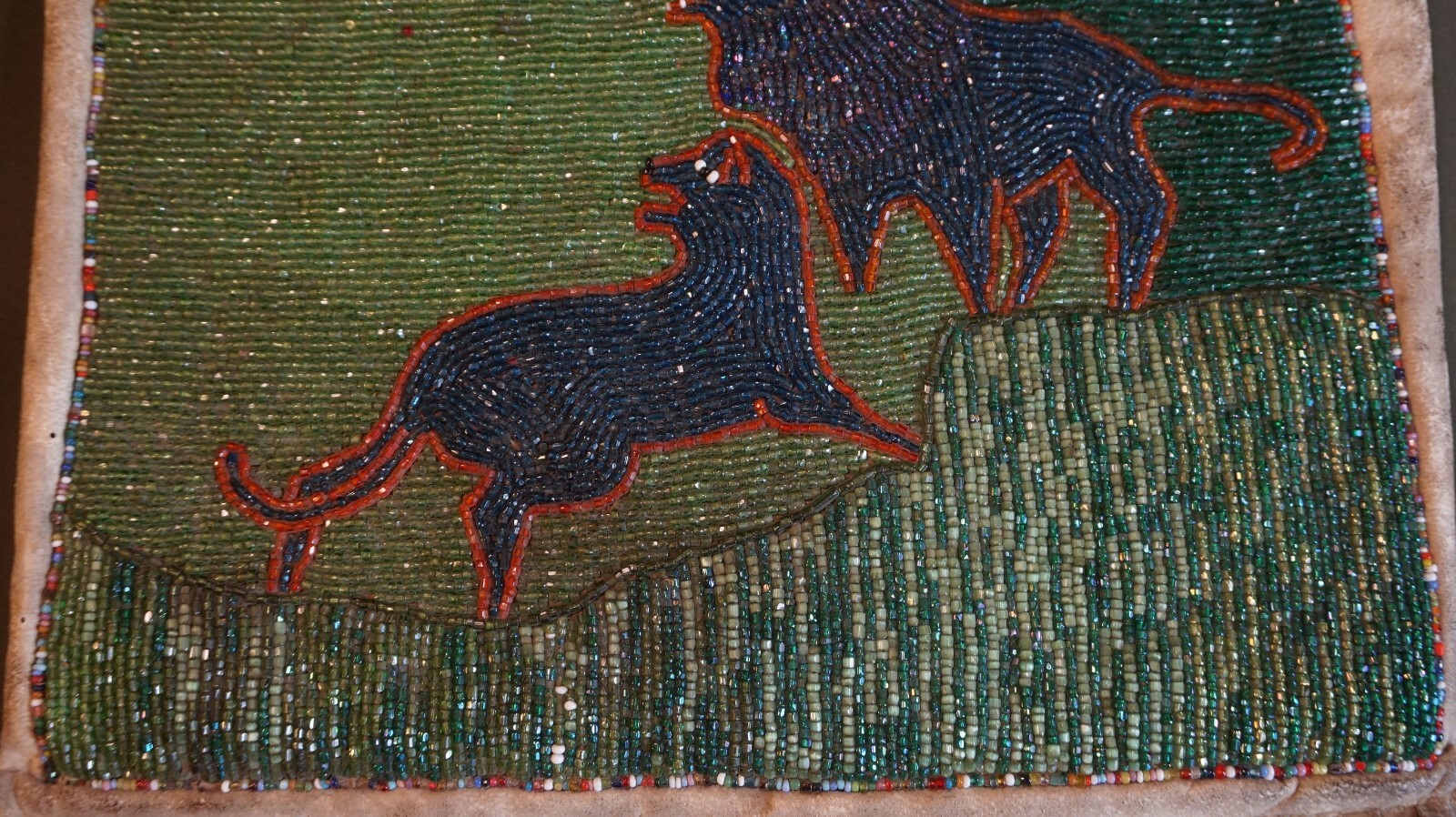 Beautiful 1930’s Native American Yakama Walla Walla Beaded Bag Hunter & Wolves