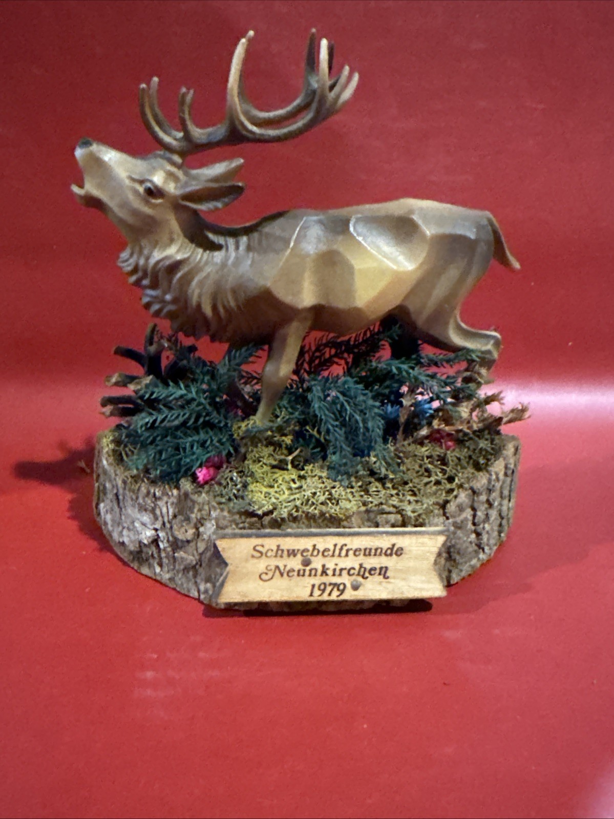 VTG Hand Carved Solid Wood Folk Art Sculpture – Deer Neunkirchen 1979