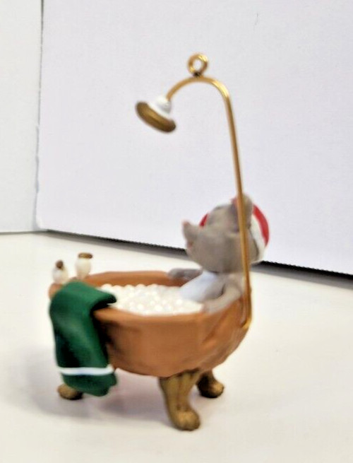 HALLMARK KEEPSAKE SQUEAKY CLEAN MOUSE 1988 QX475-4