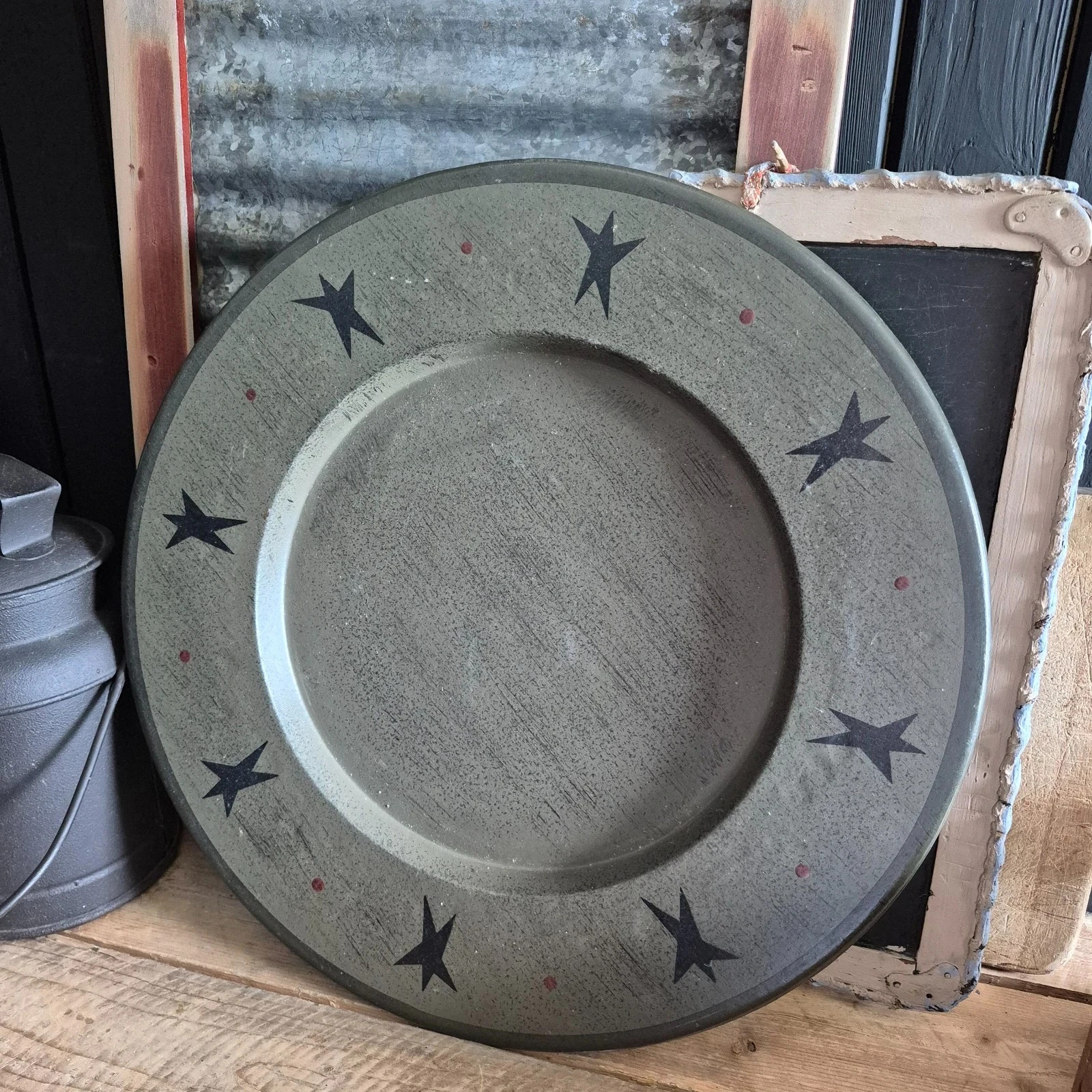 Primitive Rustic Colonial Reproduction Sage Green & Black Stars Wooden Plate