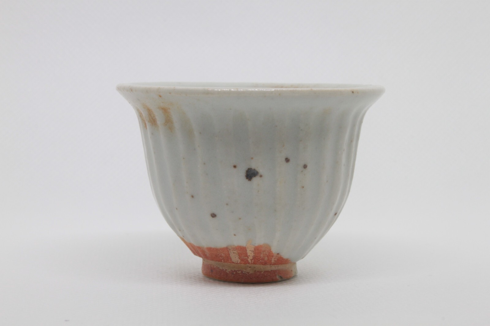 Antique Scalloped Arita Senchawan/Guinomi Tea/Sake Cup (Early Edo (1600-1650).