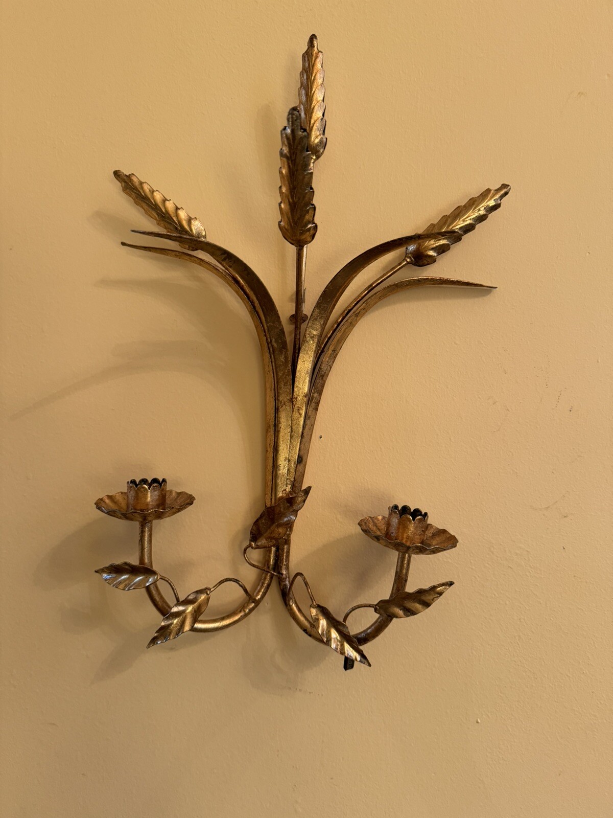VINTAGE ITALIAN GILT TOLE WALL SCONE CANDLE HOLDER HOLLYWOOD REGENCY