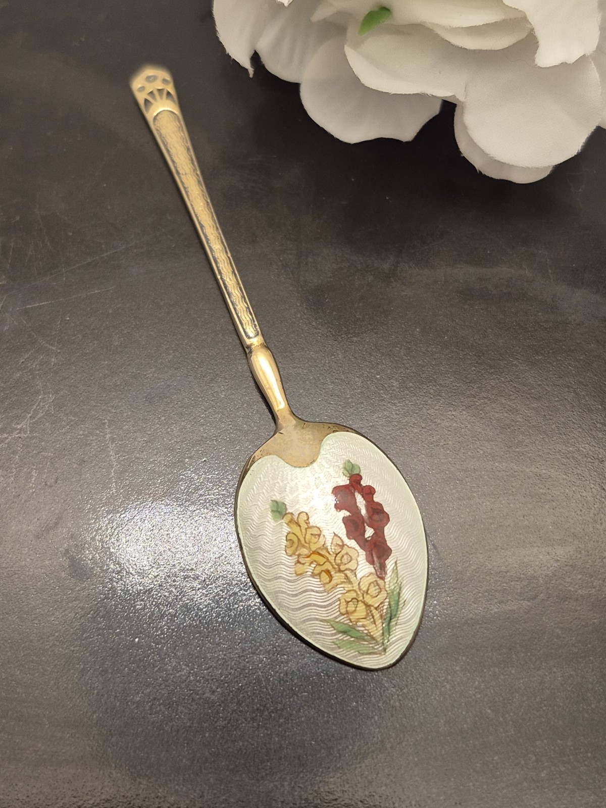 SPOON – Vintage Sterling Silver 22ct Gold Plate Enamel Floral Spoon. Hallmarked
