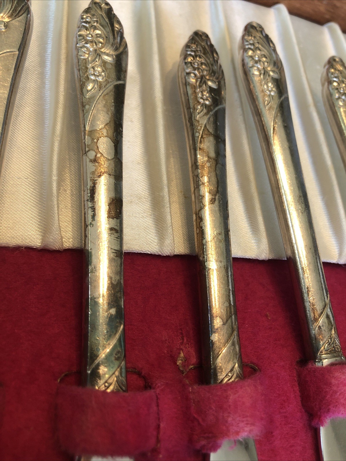 VTG Oneida Community Flatware Silverware White Orchid 77 Pc Silver Plated MCM