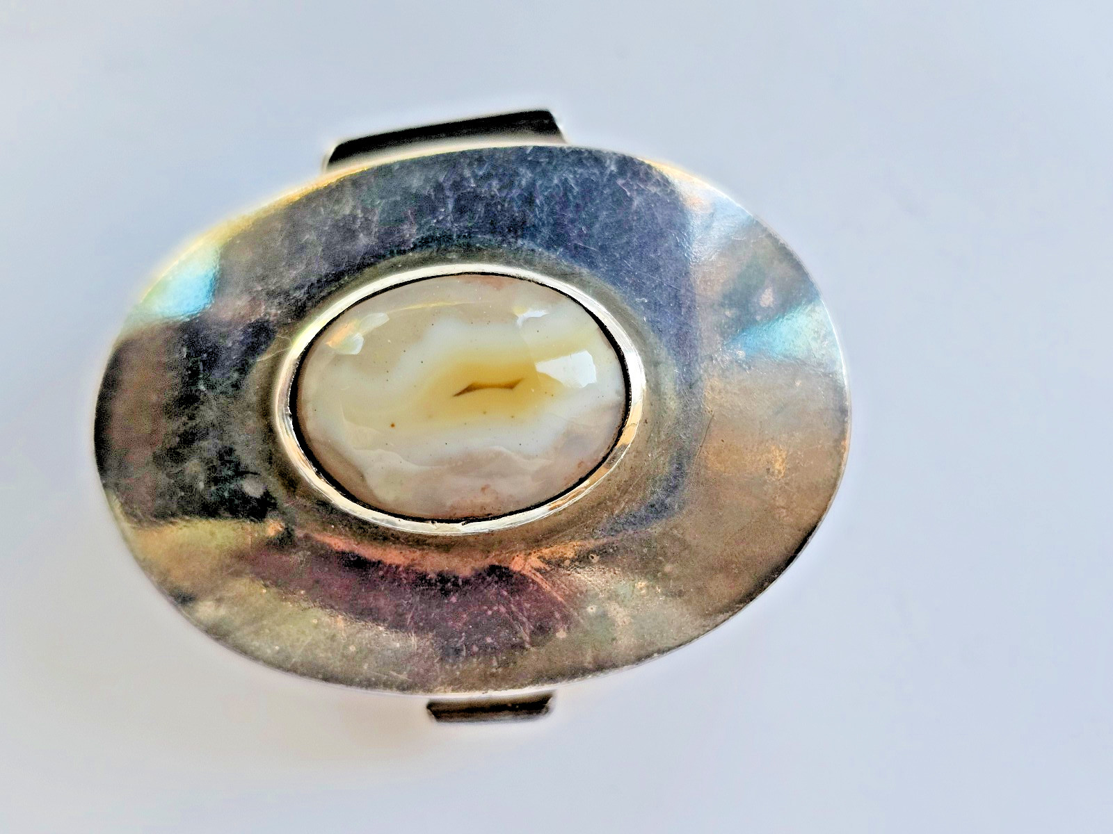 Oval shaped pill box with inset hardstone hallmarked Birmingham 1995