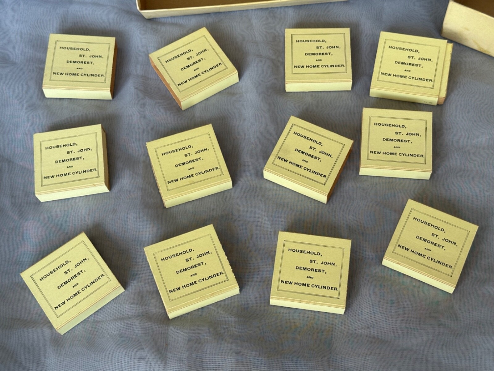 Merrick Thread Co ANTIQUE Patent Shuttle Cotton Bobbins in Box VINTAGE Thread