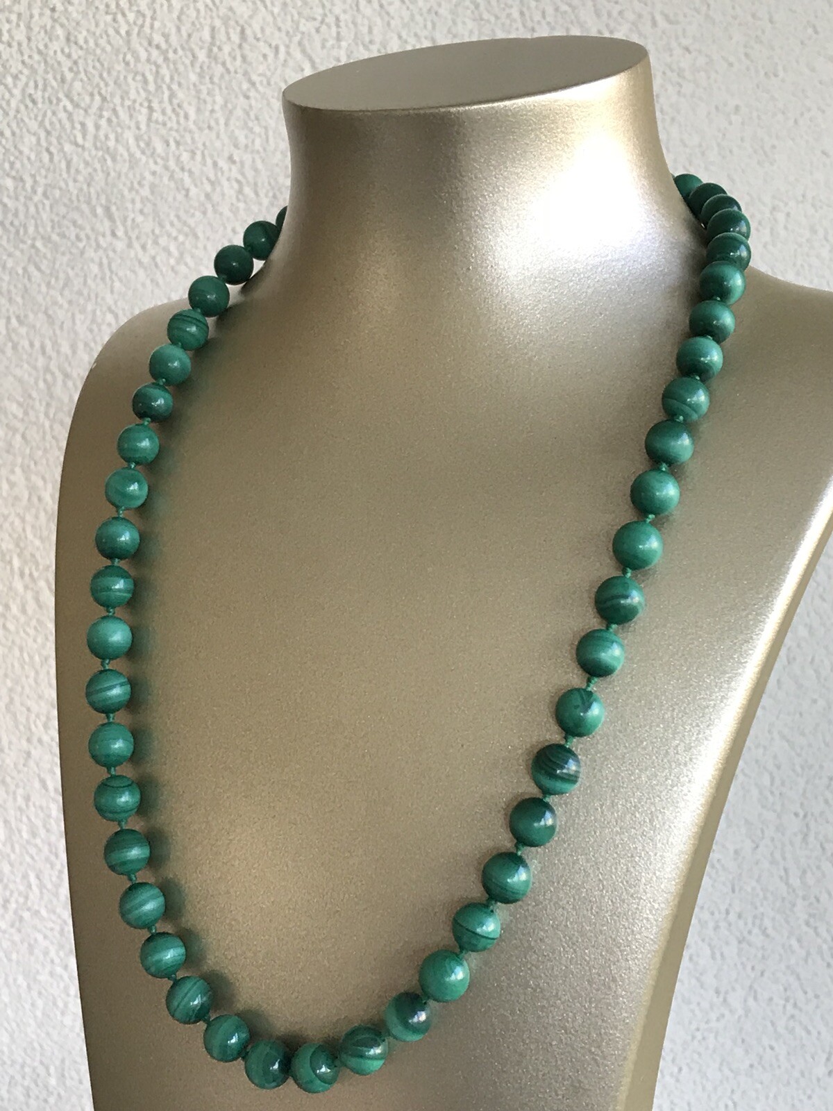 ANTIQUE BEAUTIFUL FINE CARVED POLISHED MALACHITE BEAD NECKLACE CHINESE EXPORT