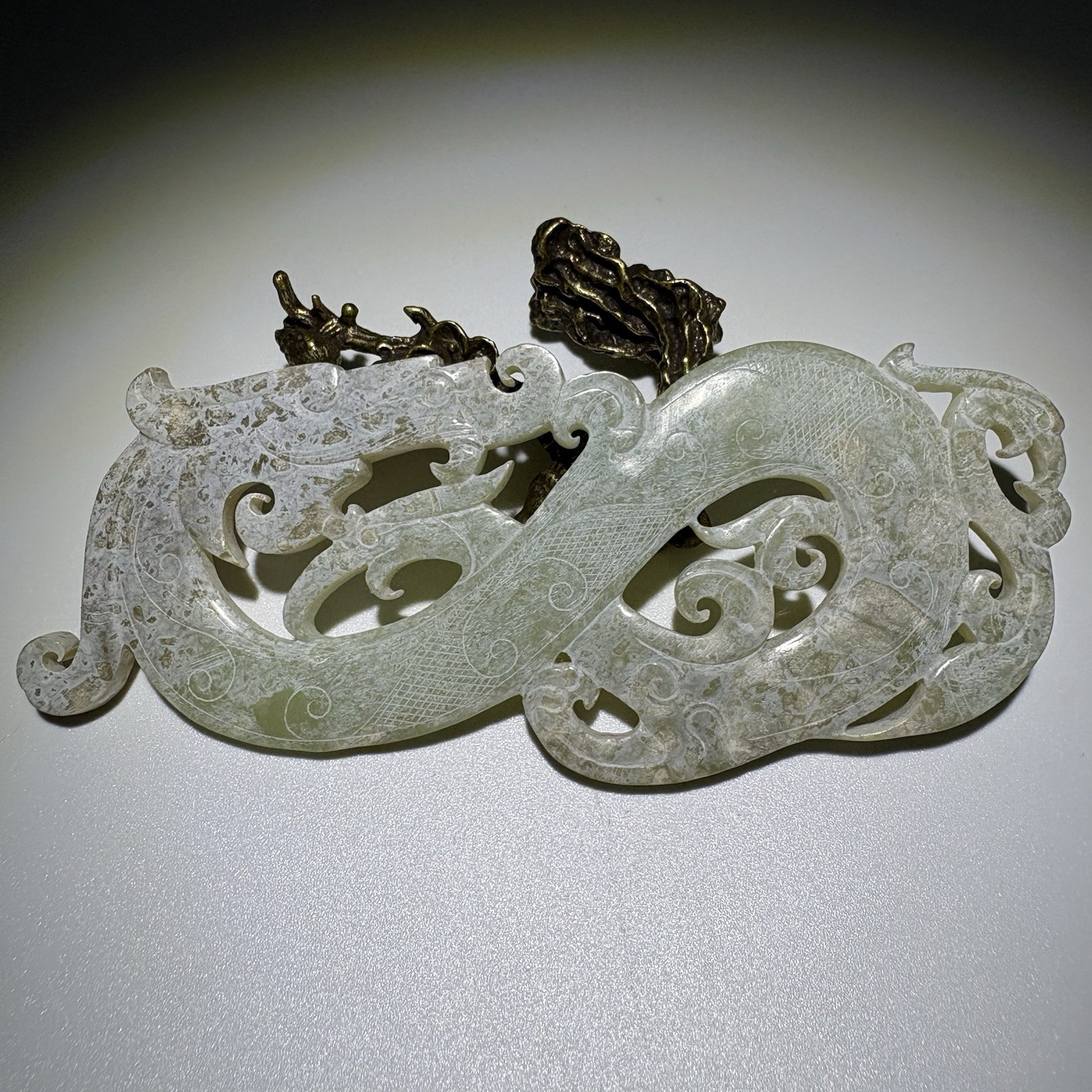 China antique Period S-shaped Jade Dragon Pendant