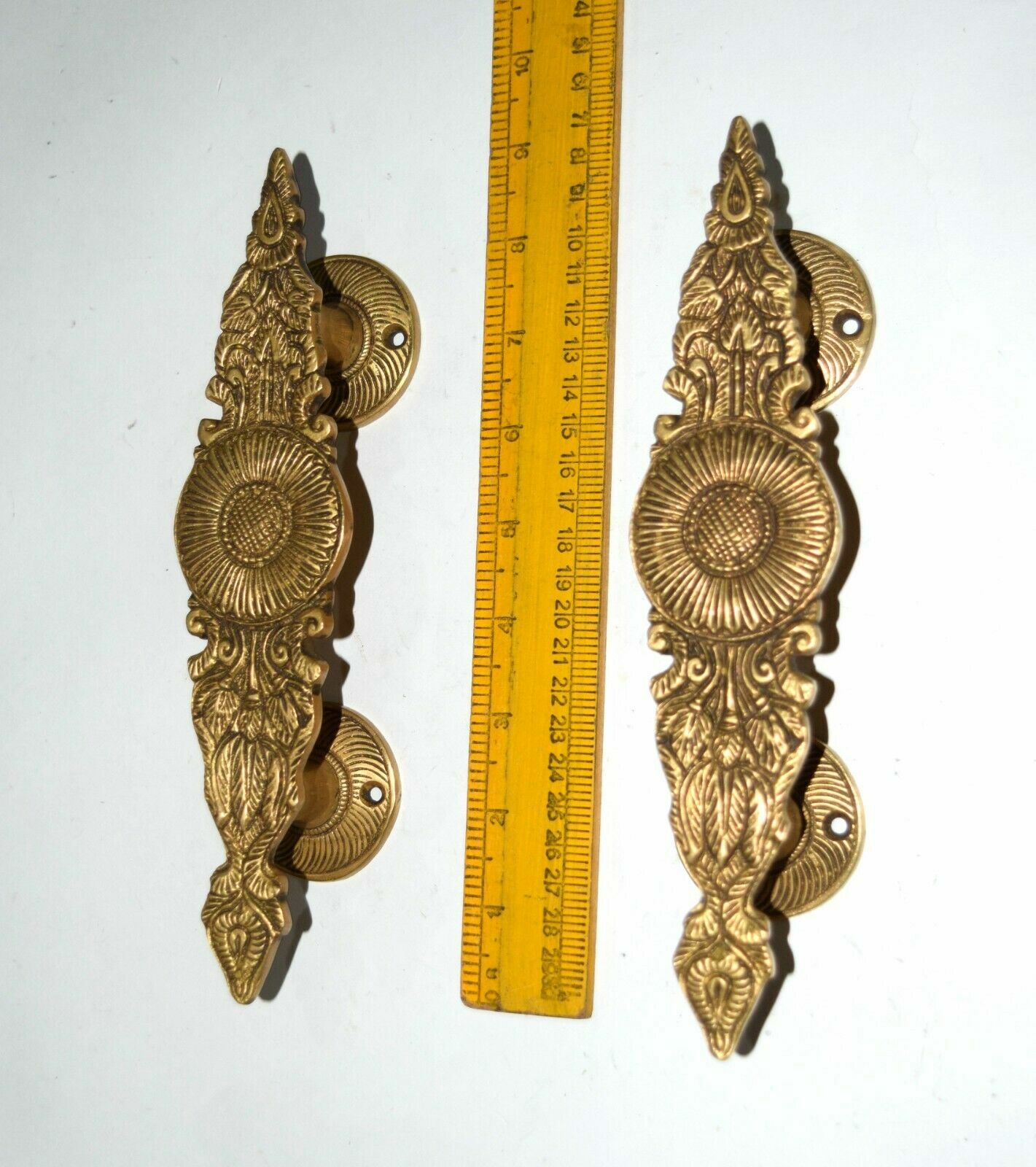 Sunflower Engraving Brass Door Pull Royal Door Handle In Dull Golden Color HK126