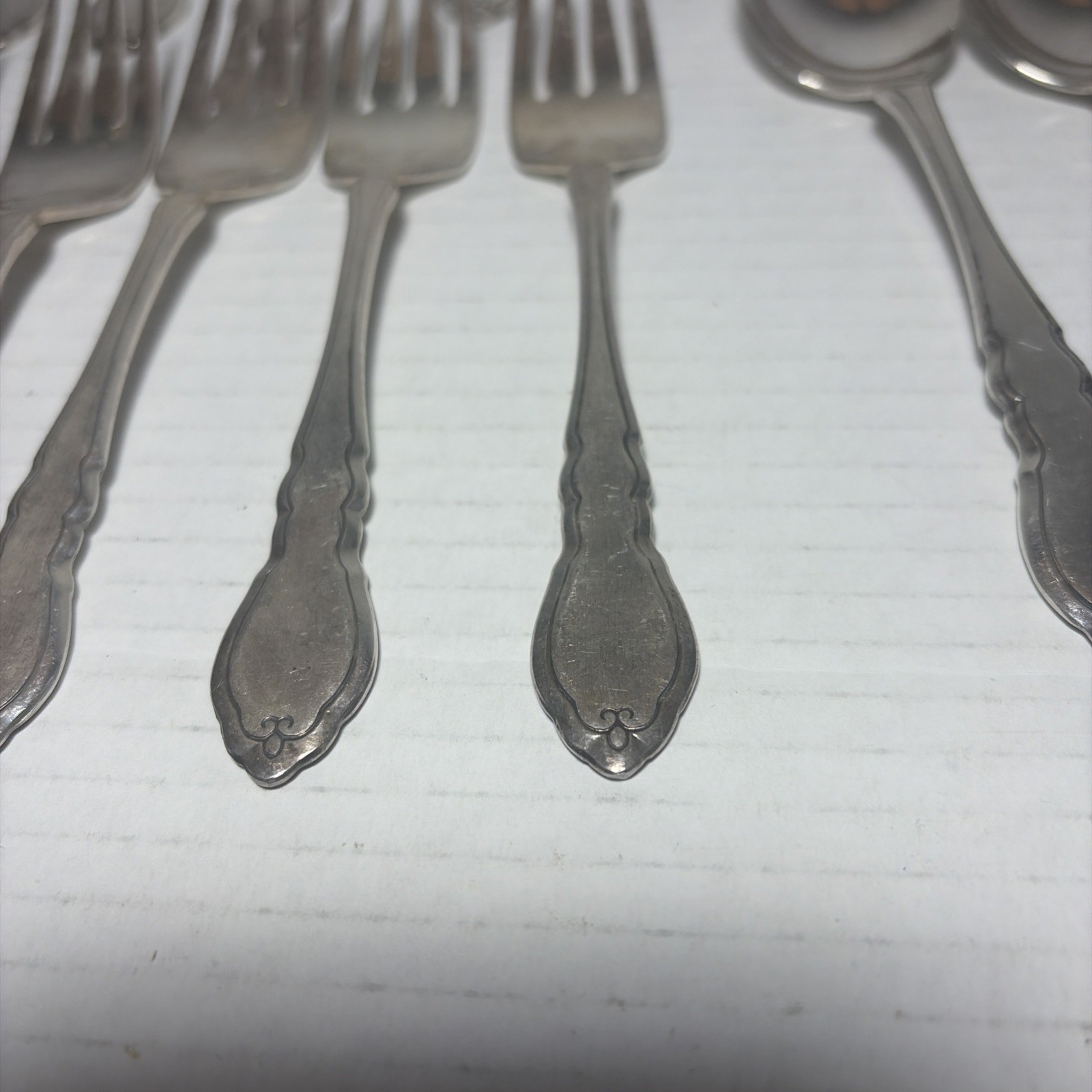 1881 Rogers ONEIDA ALOUETTE Silverplate Flatware Set Of Forks & Spoons 29