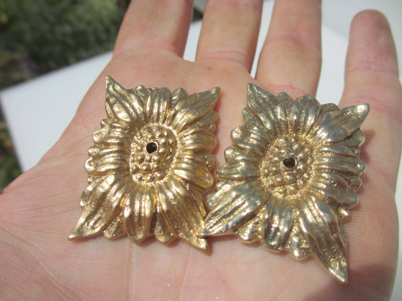 Brass Ormolu Furniture Hardware Mount French Sunflower Floral Flower – £3each