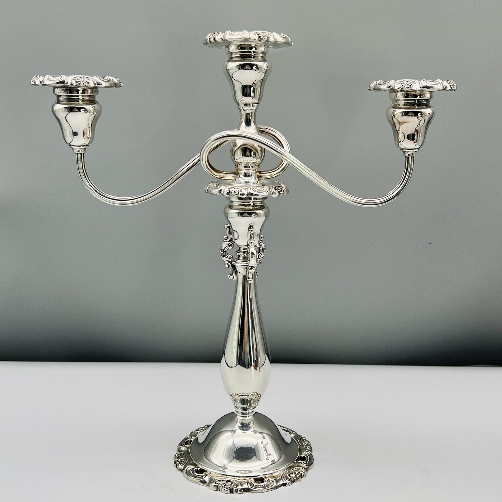Set 2 BAROQUE 3-light Candelabra WALLACE SILVERPLATE 13″ 14″ CONVERTIBLE 5-lb Pr