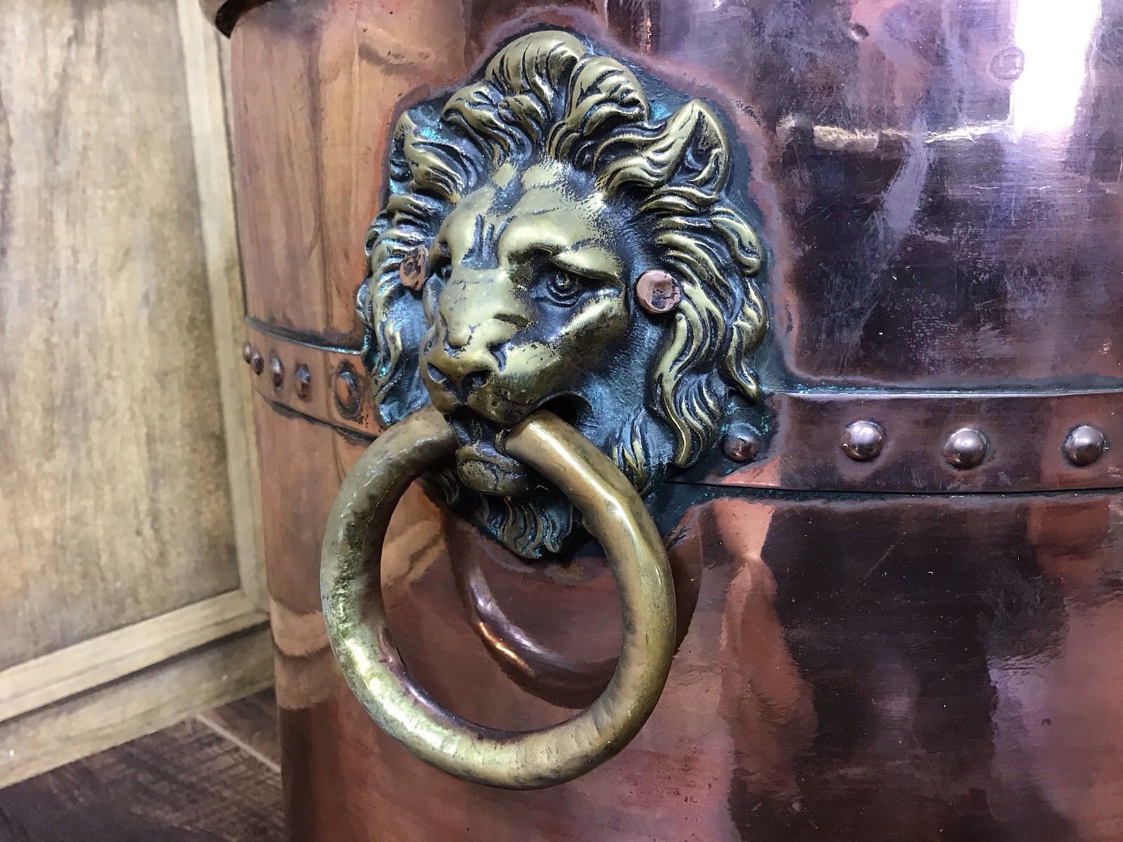 ANTIQUE RIVETED COPPER & BRASS PLANTER COAL BUCKET WITH LIONS HEAD HANDLES 19thC