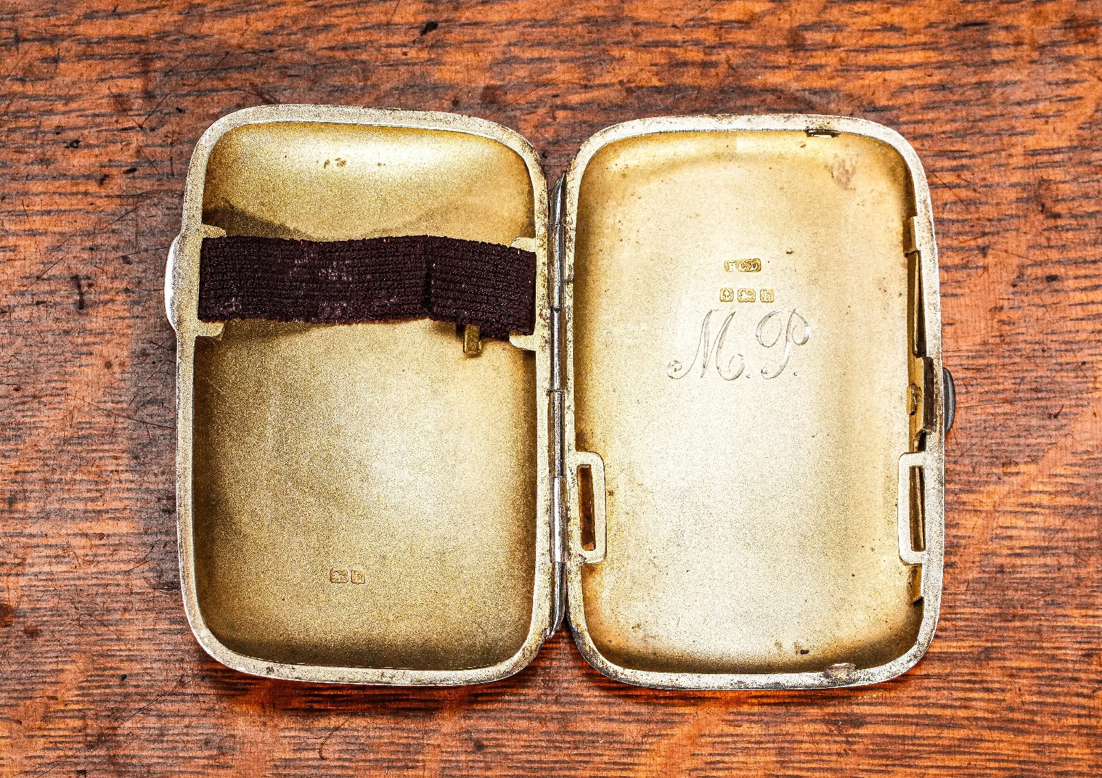 Superb Antique Sterling Silver Cigarette Case Holder Armorial Heraldic