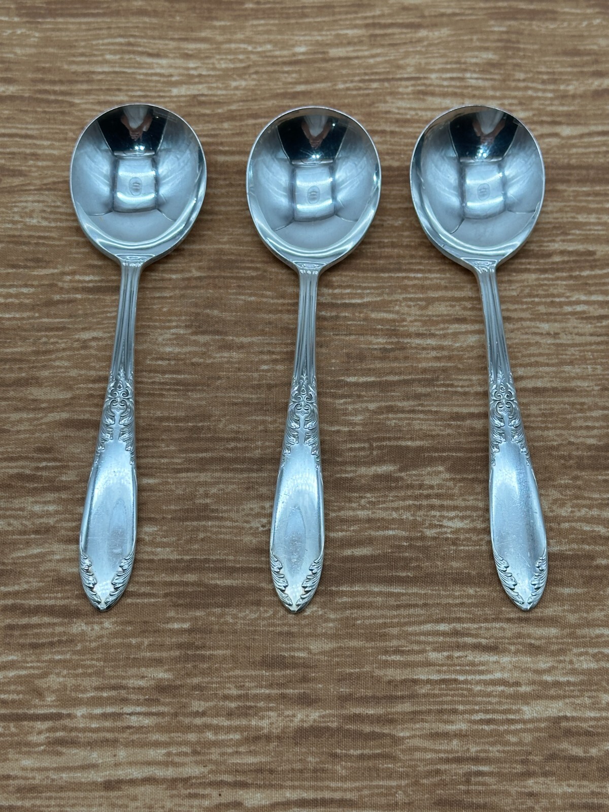 National Silver Plate King Edward Lot 3 Round Gumbo Spoons 6 7/8″