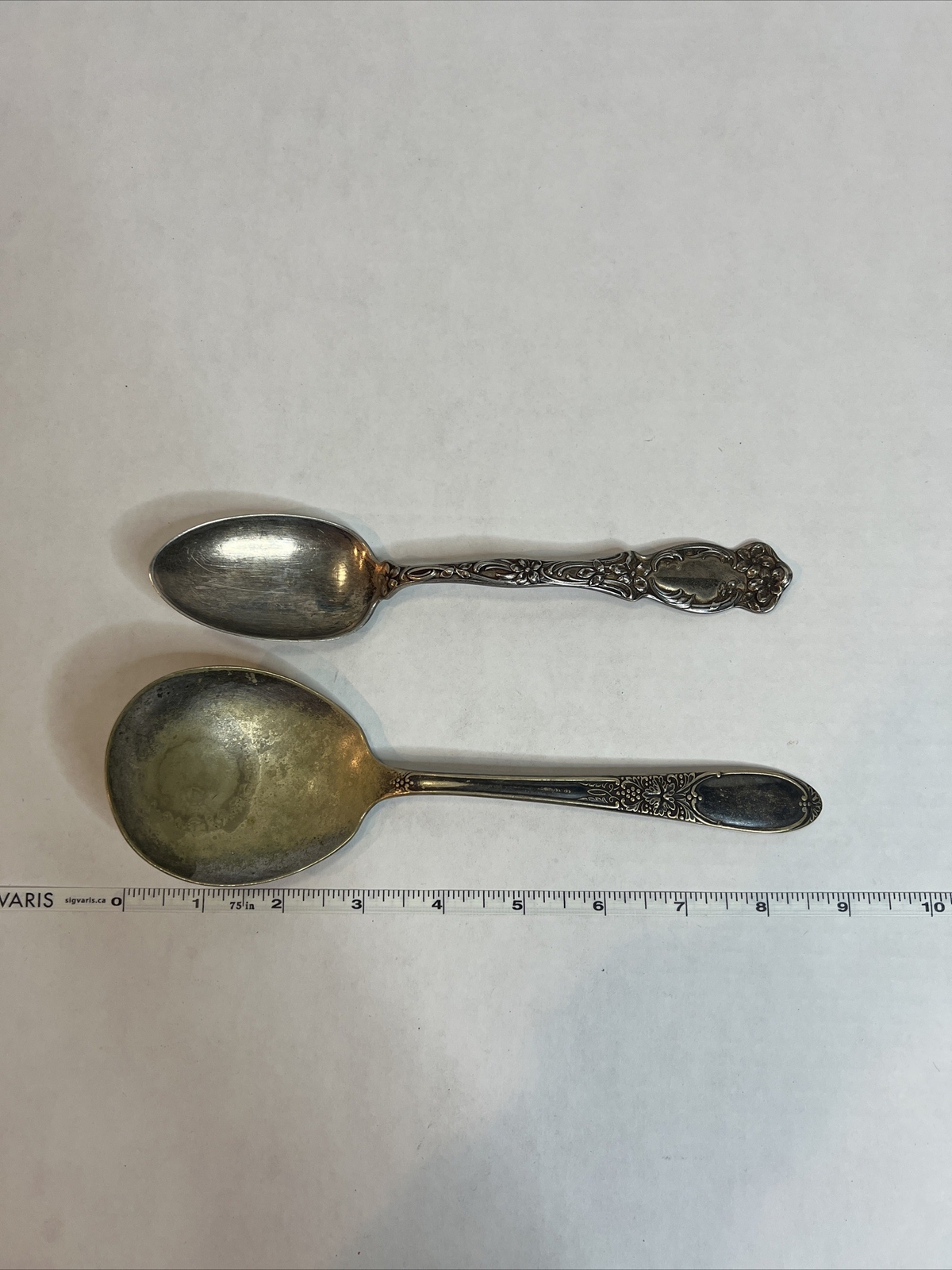 2 Vtg Simeon L & George H. Rogers WM Rogers Co. AI Spoon Scalloped