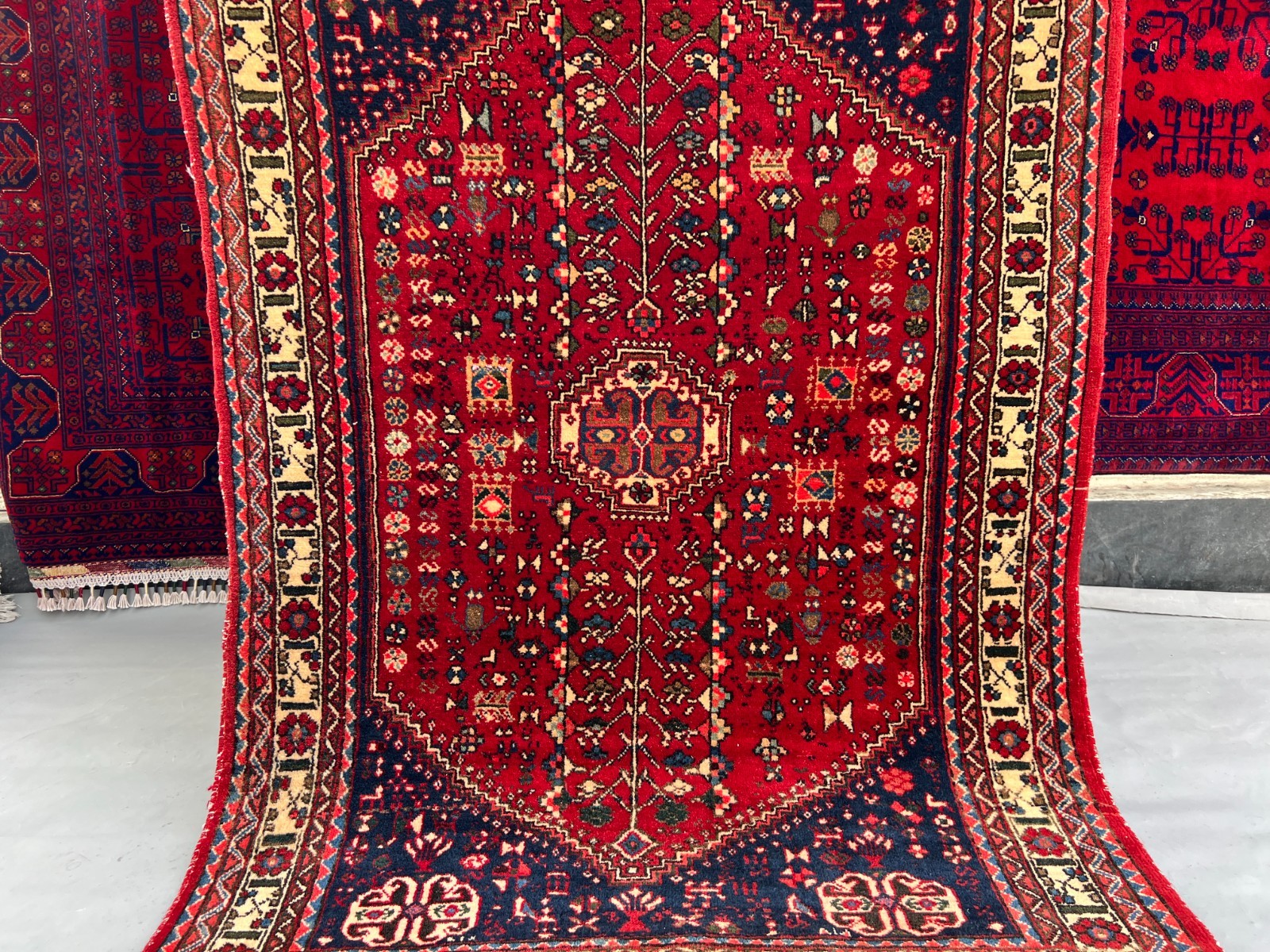 COLLECTORS’ ITEM Antique Natural Vegetable Dye Tribal Floral Vase Design Carpet
