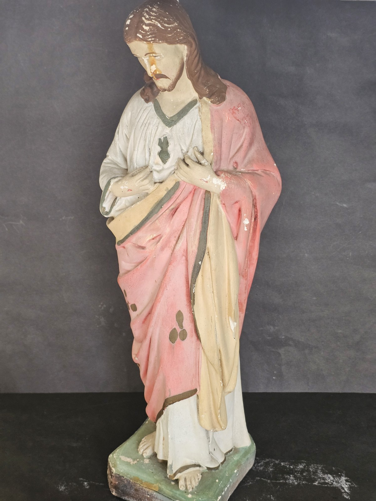 (mp43) Religious Antique Sacred Heart Of Jesus Statue, carved chalkware. 43cm H.