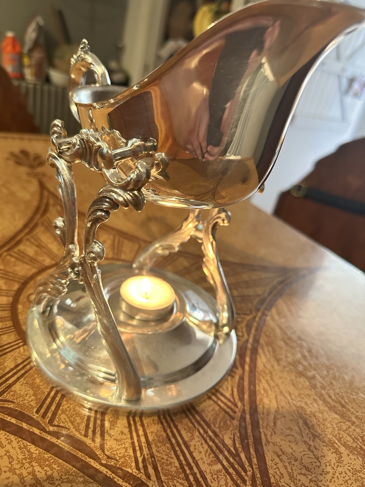 Vintage: Royal Limited Silver Plate Tilting Gravy Boat with Warmer