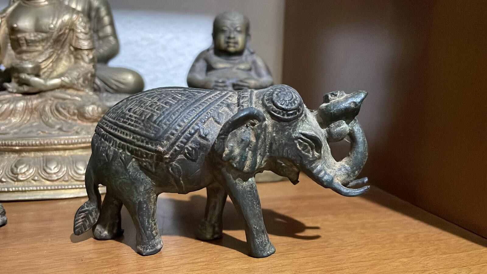 ANTIQUE BRONZE INDIAN ELEPHANT FIGURE 11 CM