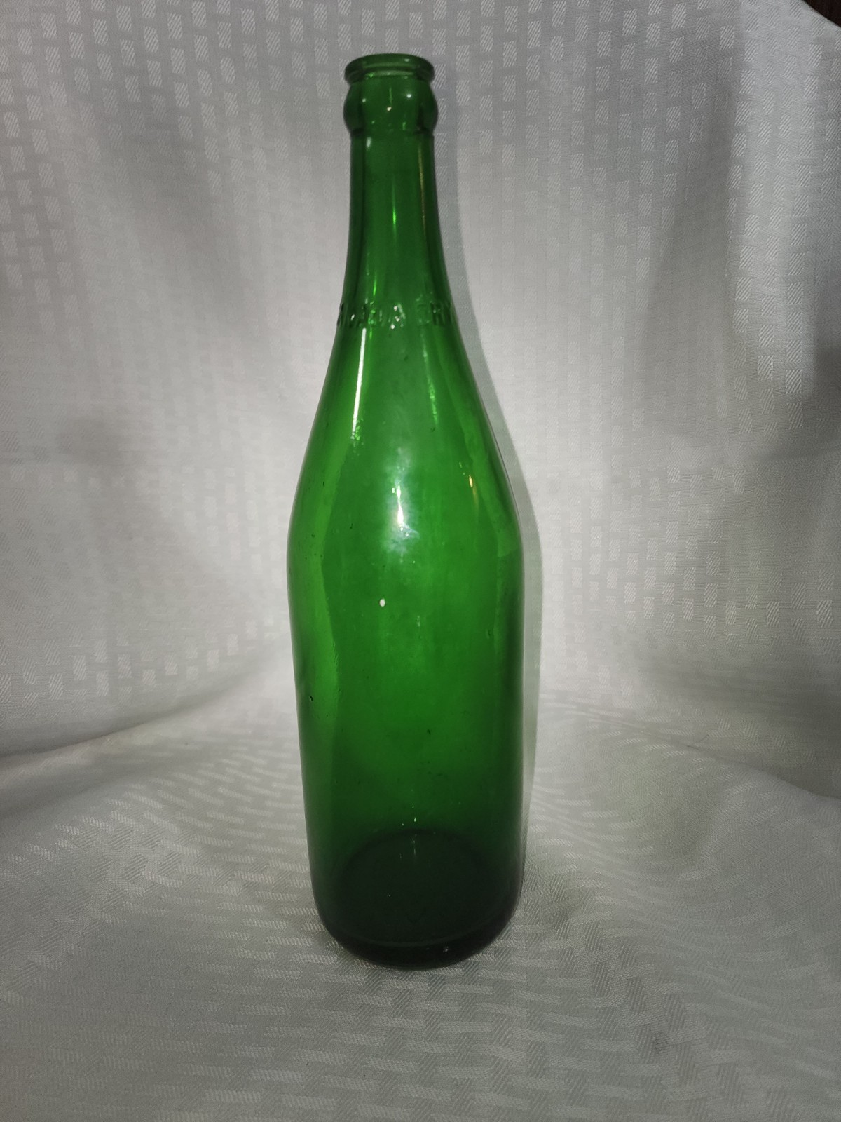 Vintage glass bottle Canada Dry Ginger Ale , Inc Made in NY, NY Registered 19