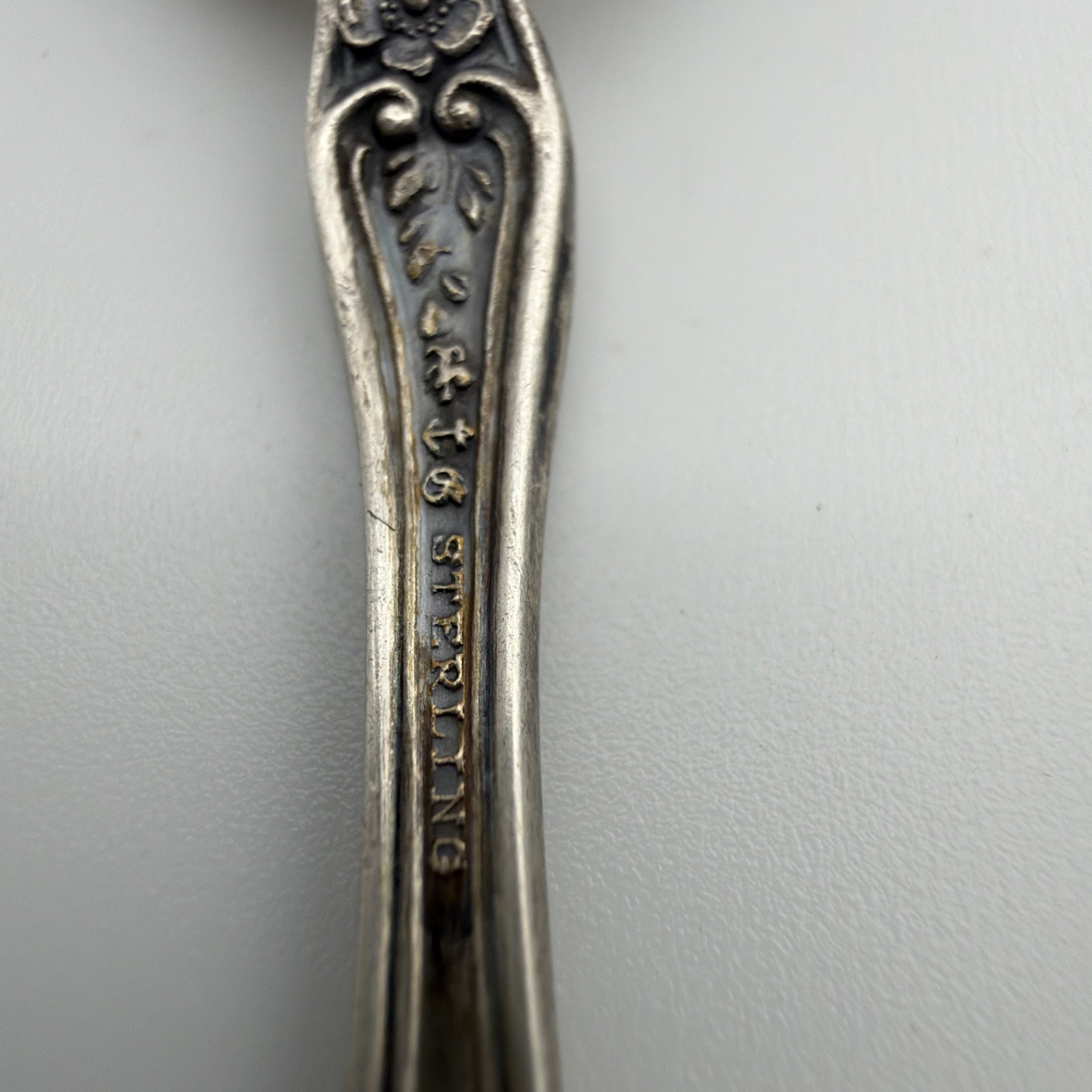 Wallace Sterling Silver Teaspoon Violet Pattern Pat. 1900 Floral 8g Antique