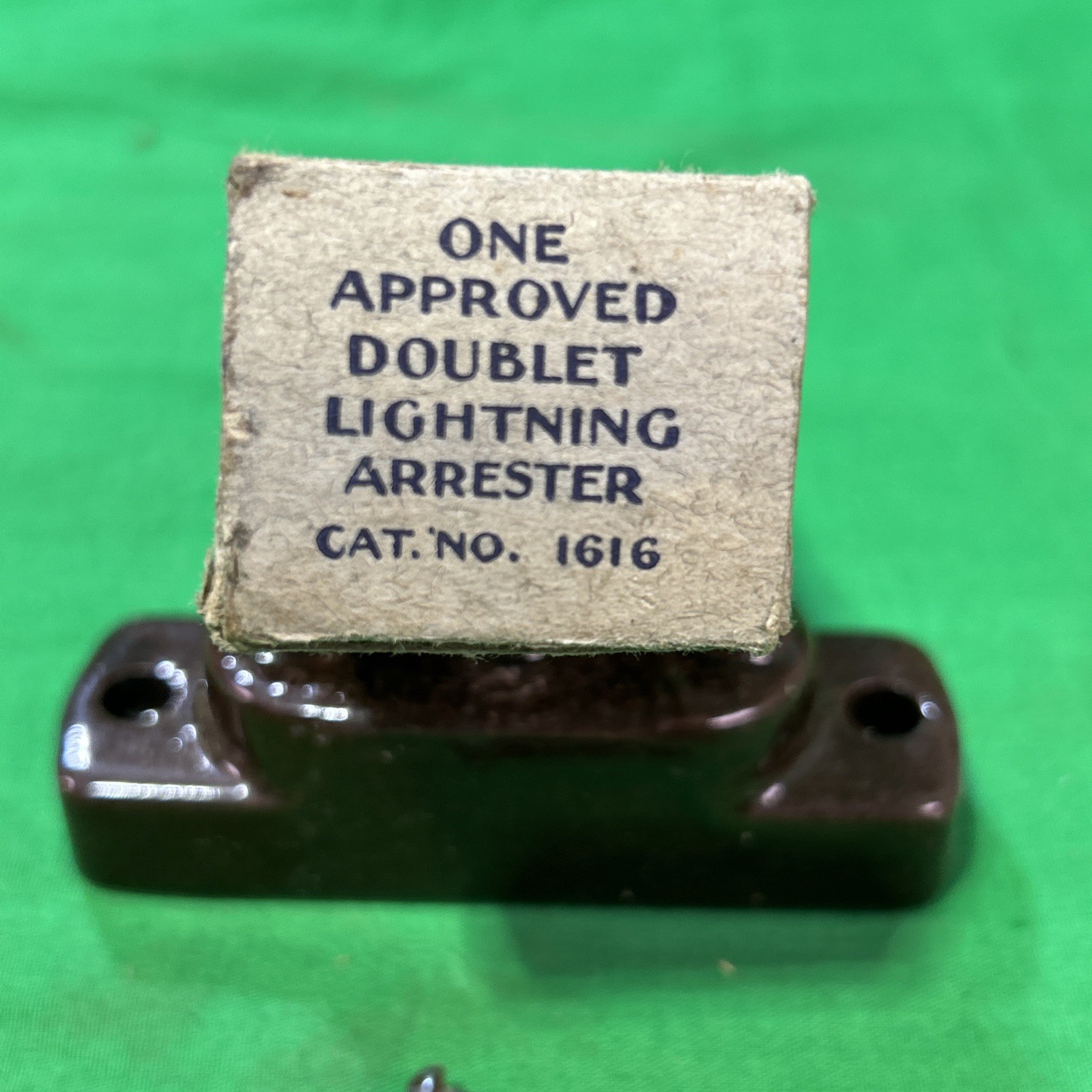 NOS Consolidated Wire Corp. 1616 Doublet Lightning Arrester, Original Box Unused