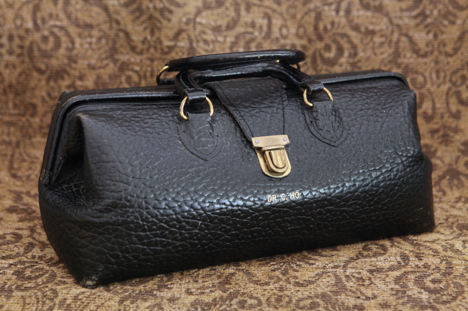 Lilly Doctor Bag Rare Female MD Doctor Physician Leather Vintage (Dr. Ho)